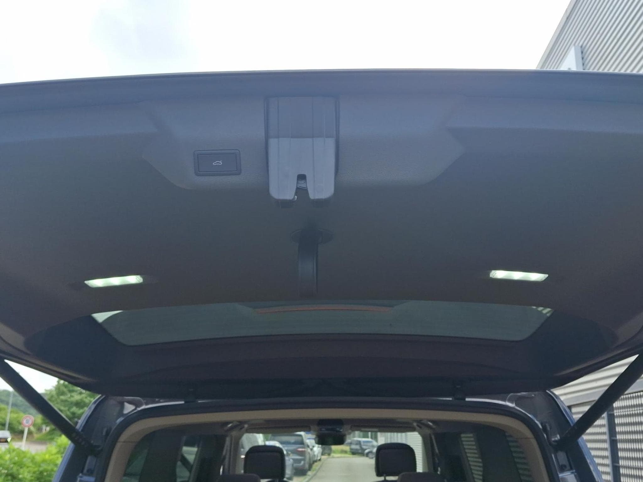 VW Multivan Life (2026) - Foto 21
