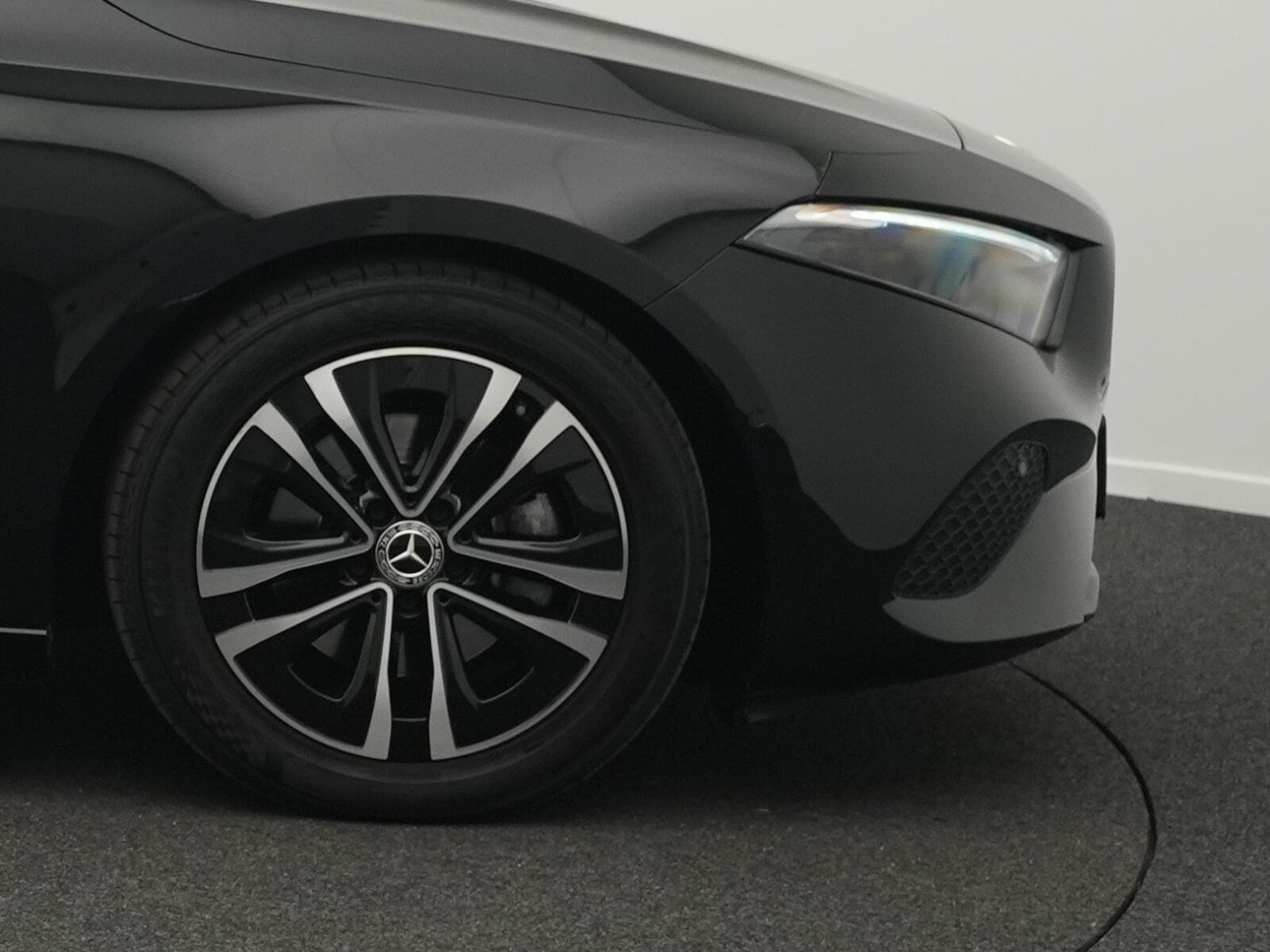 Mercedes A 180 d Progressive LED+Kamera+MBUX (2025) - Foto 8