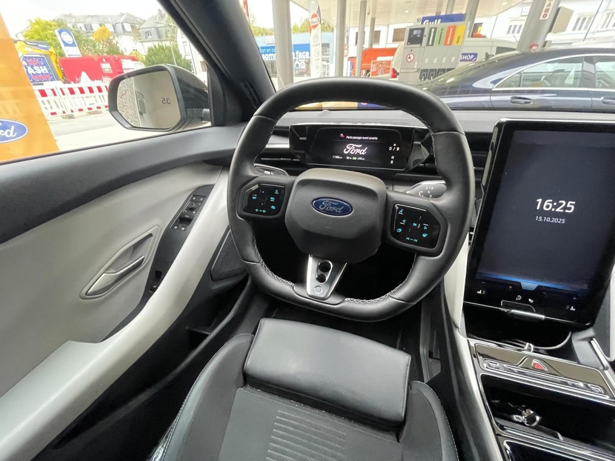 Ford Capri Select 79kWh AWD - 340cv (2024) - Photo 12