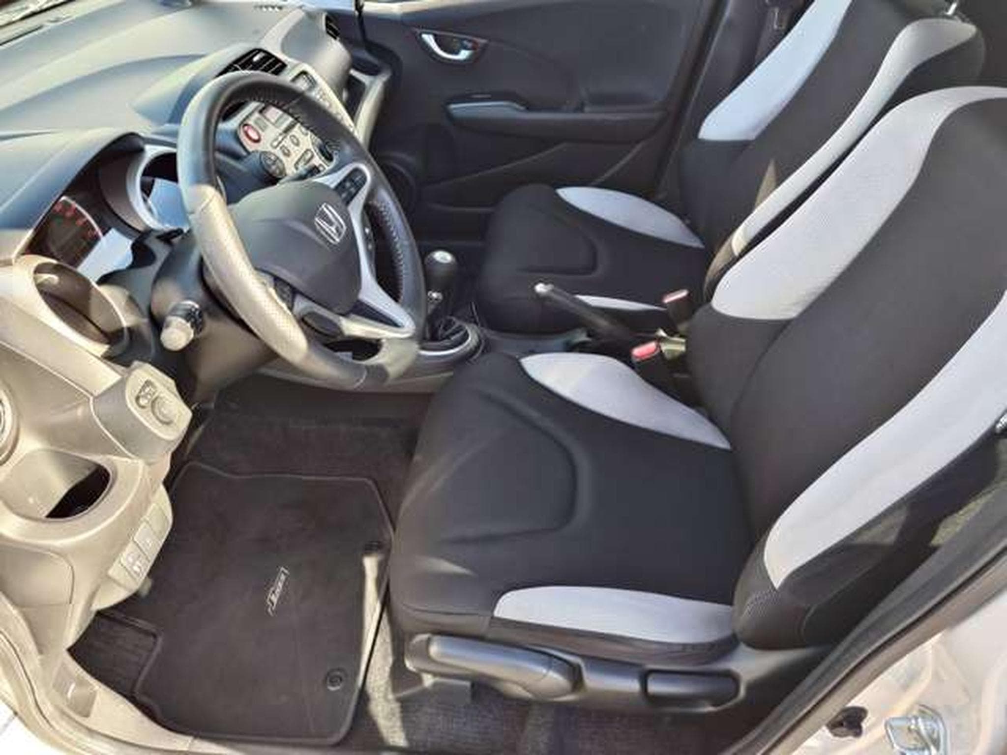 Honda Jazz Jazz 1.4i Si sport (2015) - Foto 8