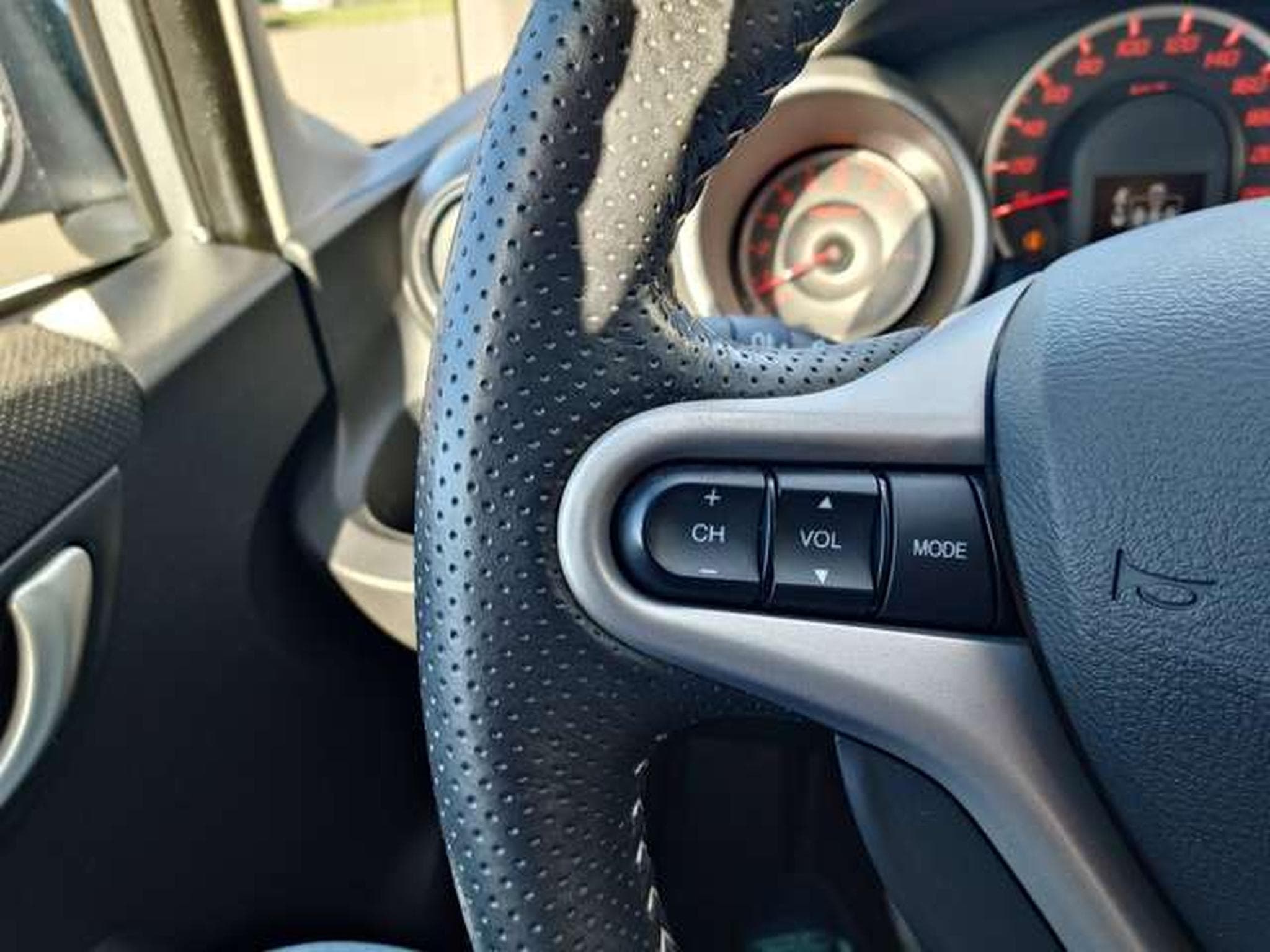 Honda Jazz Jazz 1.4i Si sport (2015) - Foto 11