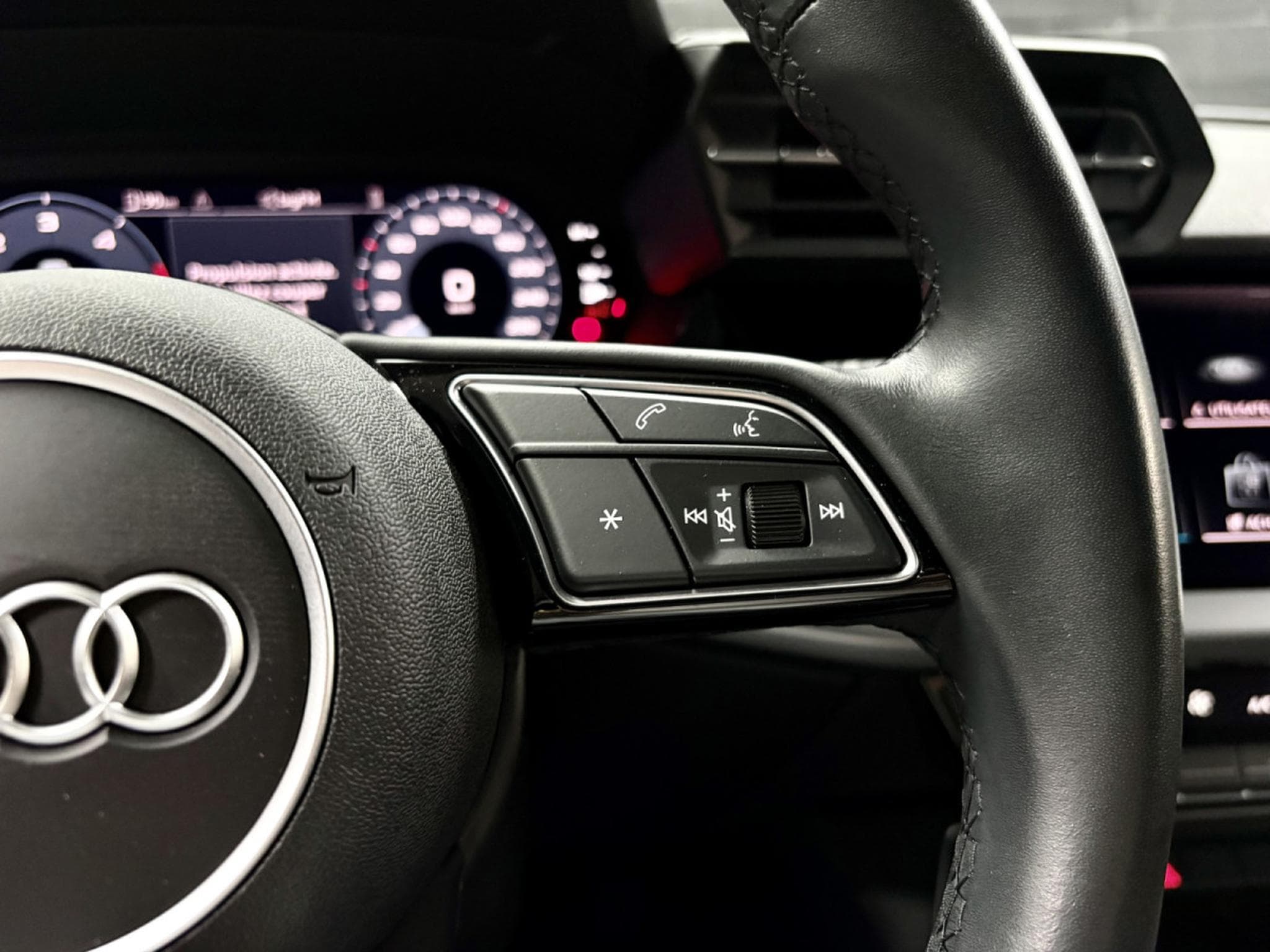 Audi A3 Sportback Advanced 2.0 35 TDI 150CV S-Tronic (2023) - Photo 13