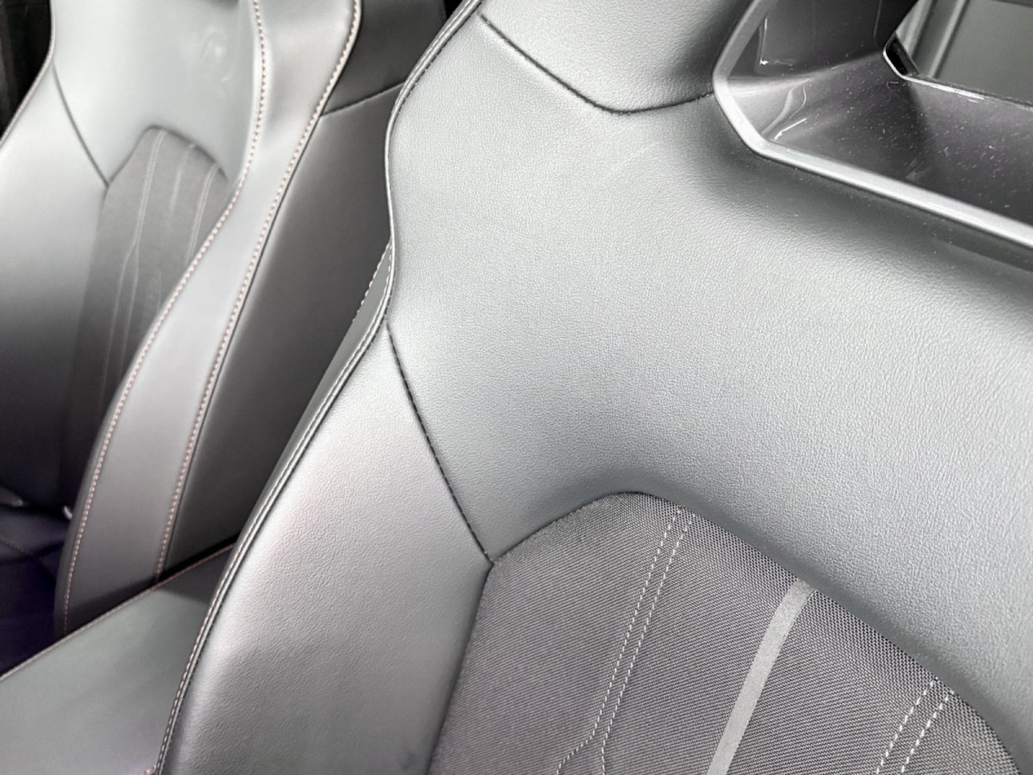 Cupra Formentor VZ 245CV eHybrid PHEV DSG6 *CAM* *ATTELAGE* HAYON* (2023) - Photo 8