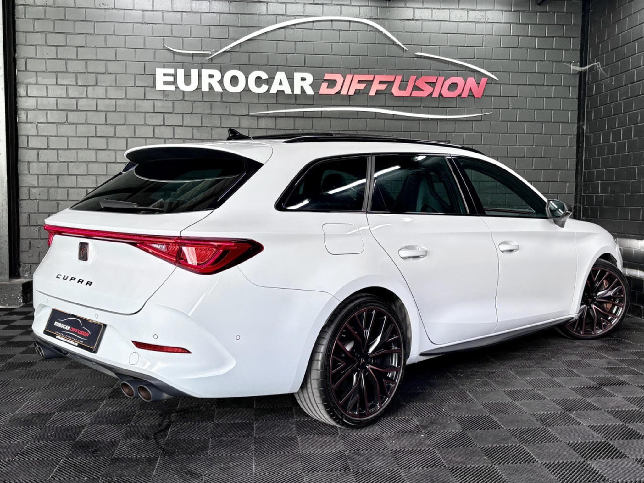 Cupra Leon VZ CUP ST 2.0 TSI 310CV * BREMBO * VSS * PANO* MATRIX * (2024) - Photo 6