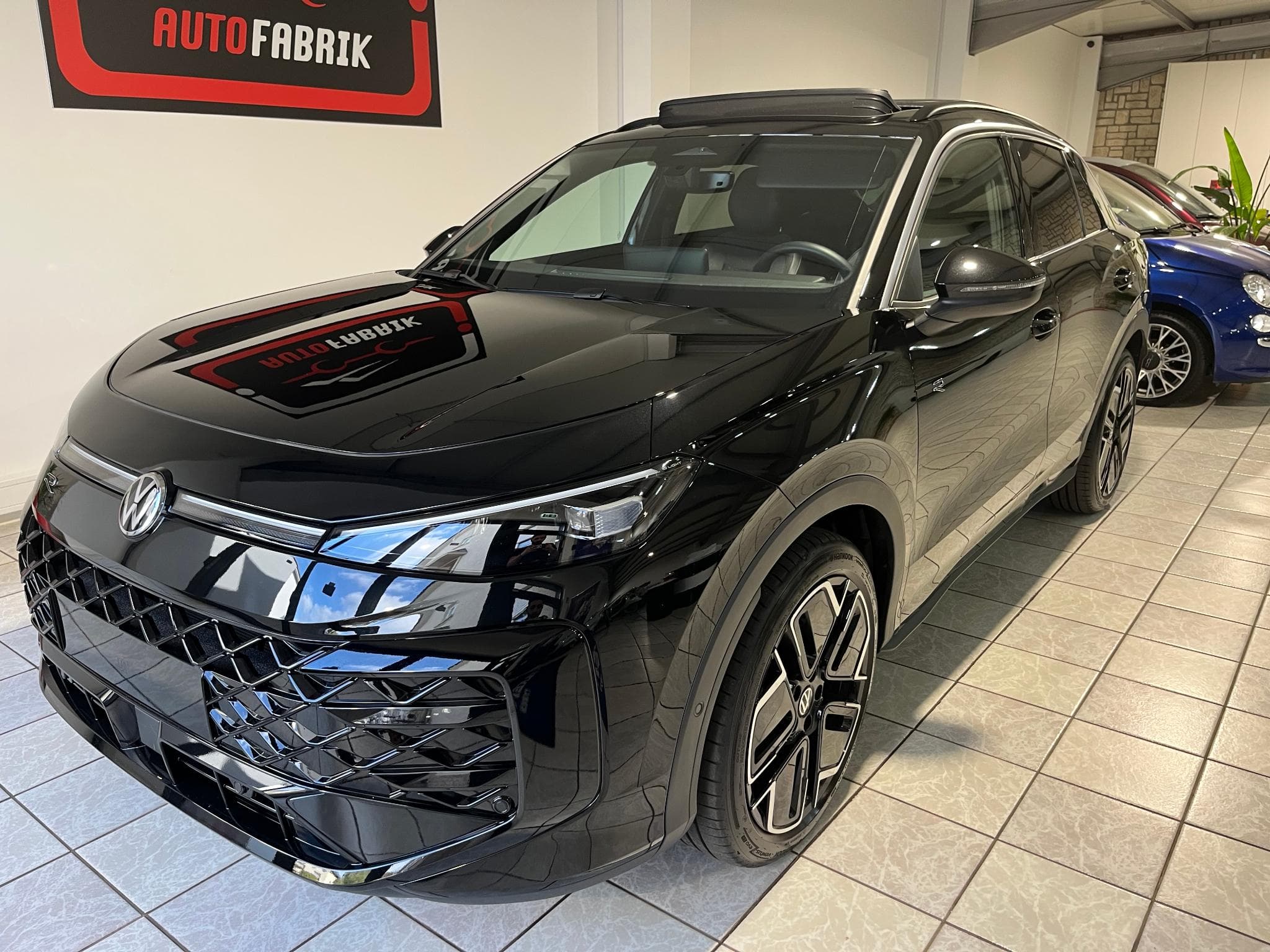 VW T-Roc 1.5 eTSI DSG R-Line *Toit Ouvrant/Pano* (2026) - Photo 11