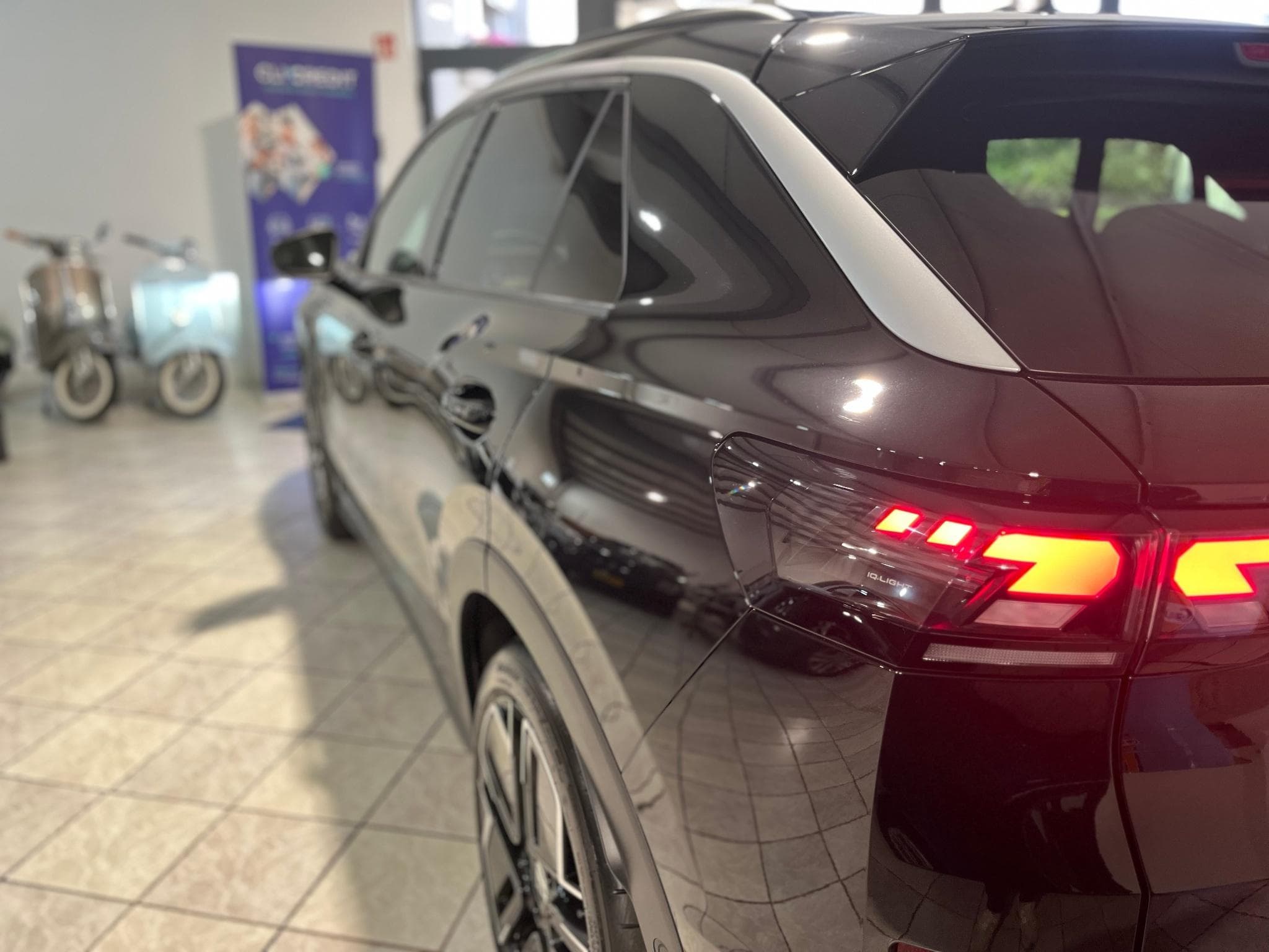 VW T-Roc 1.5 eTSI DSG R-Line *Toit Ouvrant/Pano* (2026) - Photo 13