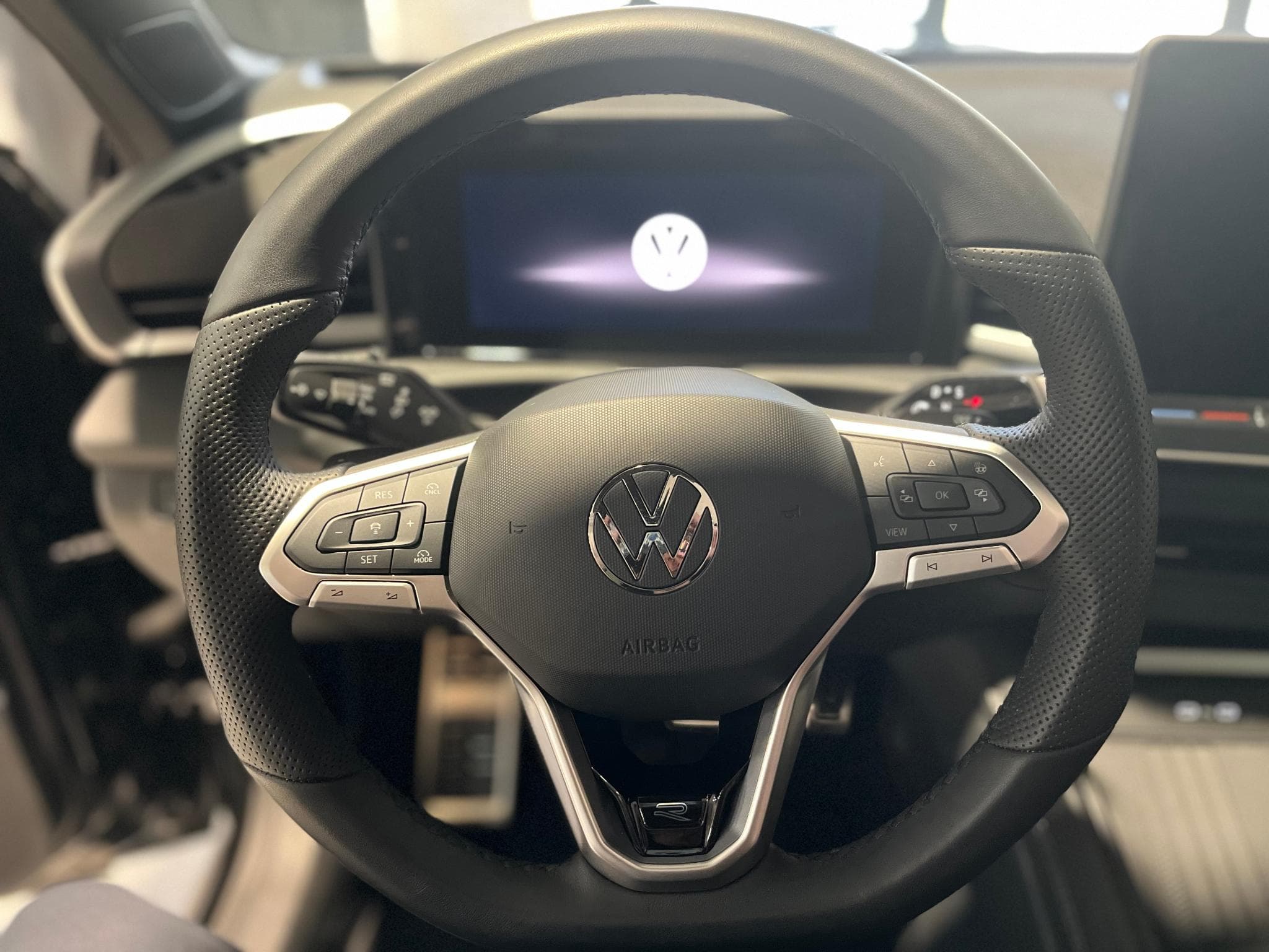 VW T-Roc 1.5 eTSI DSG R-Line *Toit Ouvrant/Pano* (2026) - Photo 20