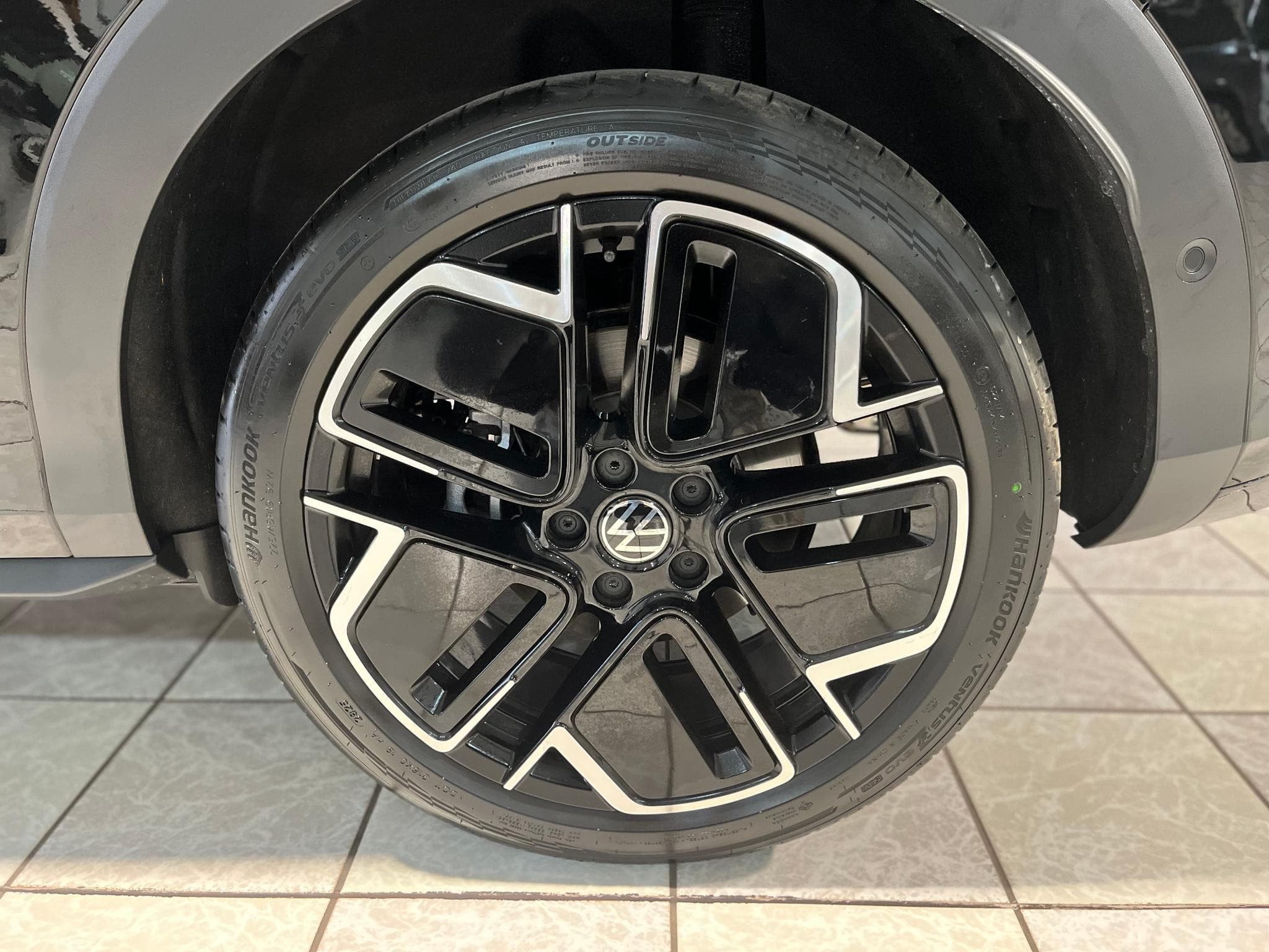 VW T-Roc 1.5 eTSI DSG R-Line *Toit Ouvrant/Pano* (2026) - Photo 25