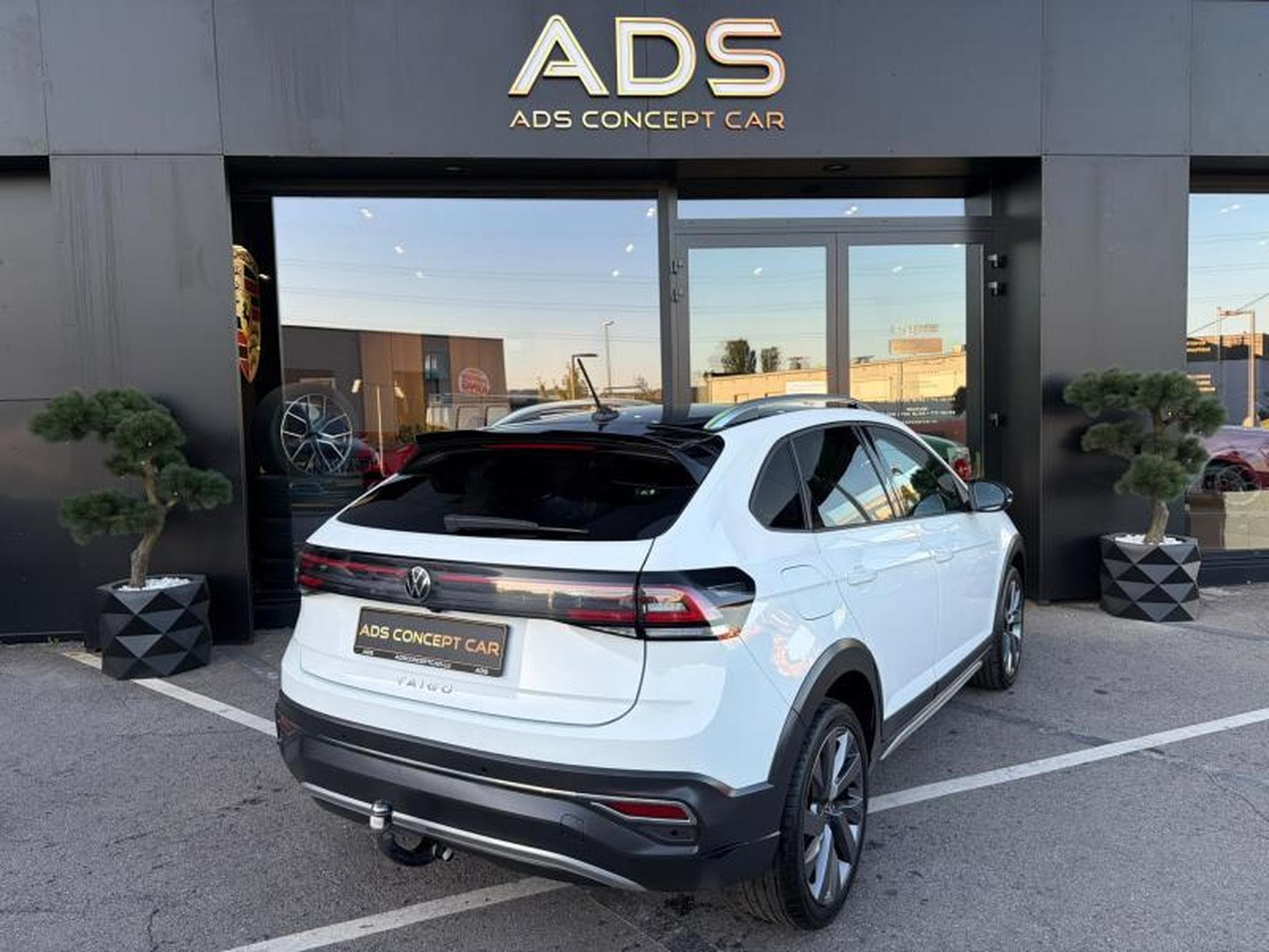VW Taigo Style 1.0 110ch/BVA/Attelage/CarPlay/Camera/Sièges chauffant (2022) - Photo 4