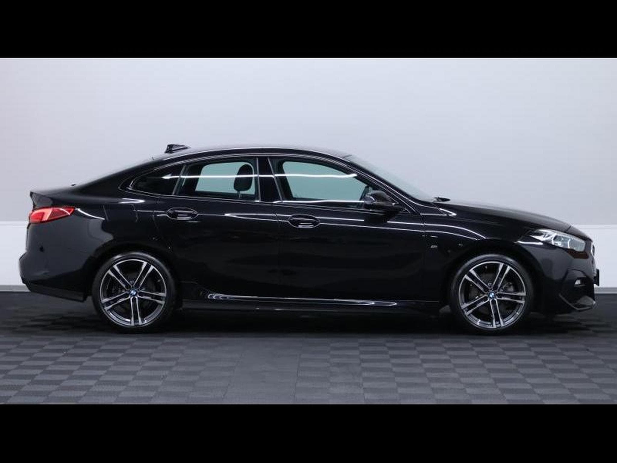 BMW 218 i GranCoupe M SPORT Steptronic (2021) - Photo 4