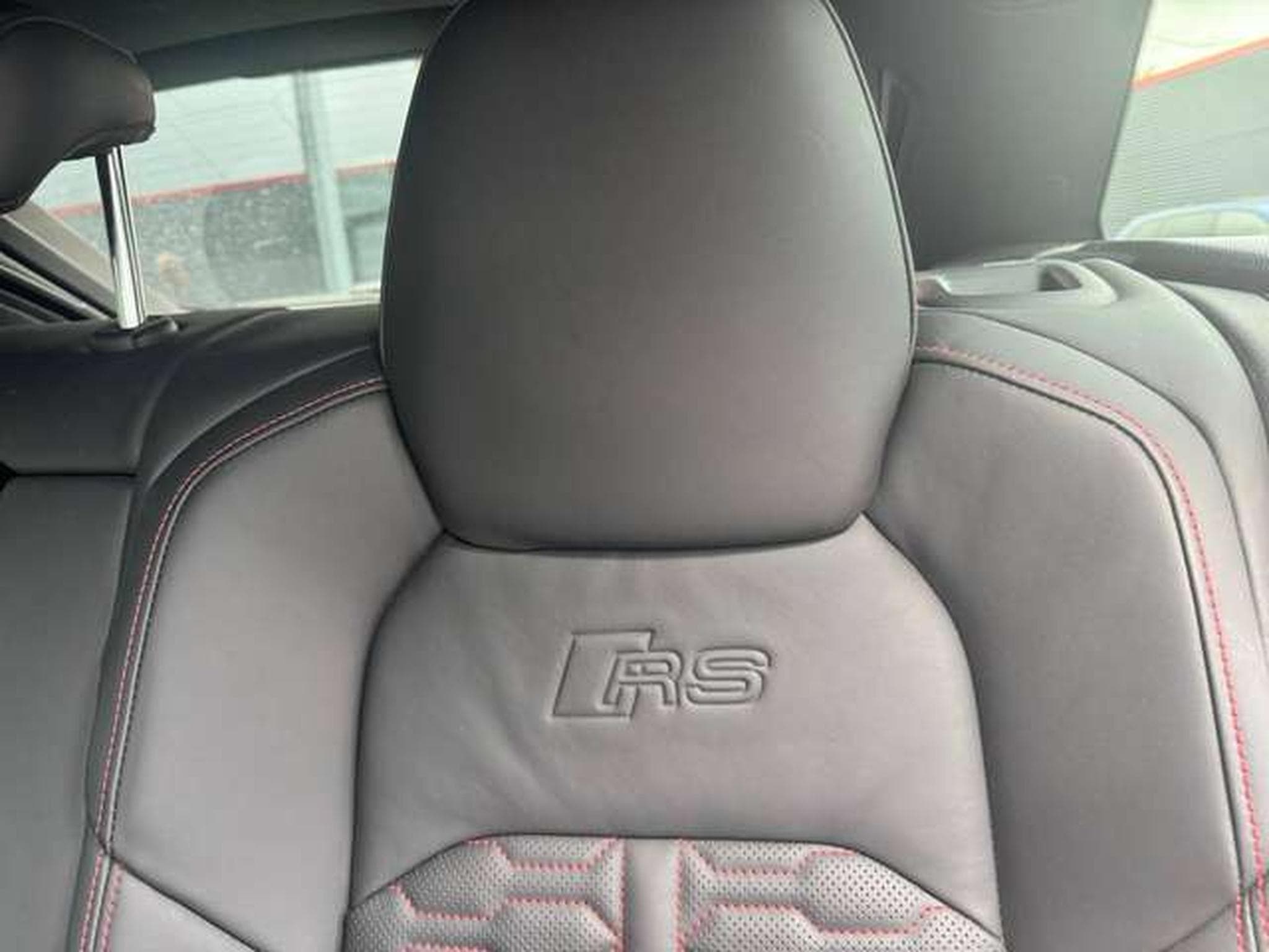 Audi RS6 RS6 PERFORMANCE / TVA RECUP / 1ER OWNER / JUSQU'A 36 MOIS DE (2023) - Photo 24