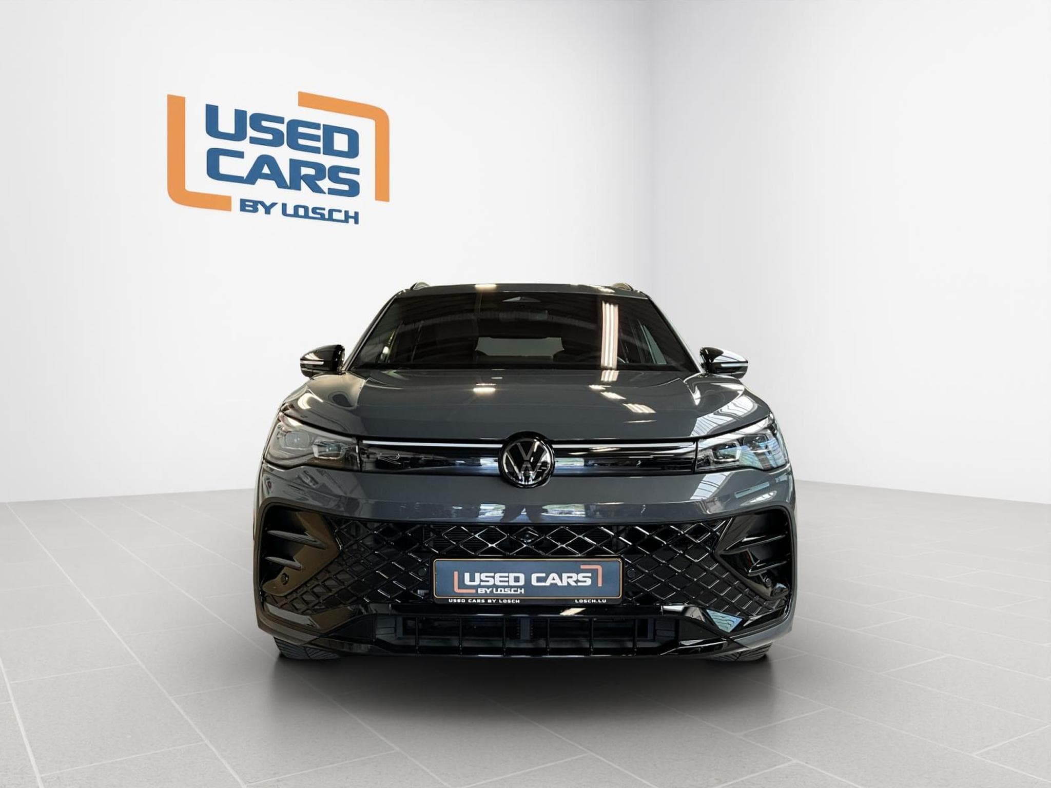 VW Tiguan R-Line+DSG+Harman+IQ-Drive+Black-Style+Pano (2025) - Foto 3