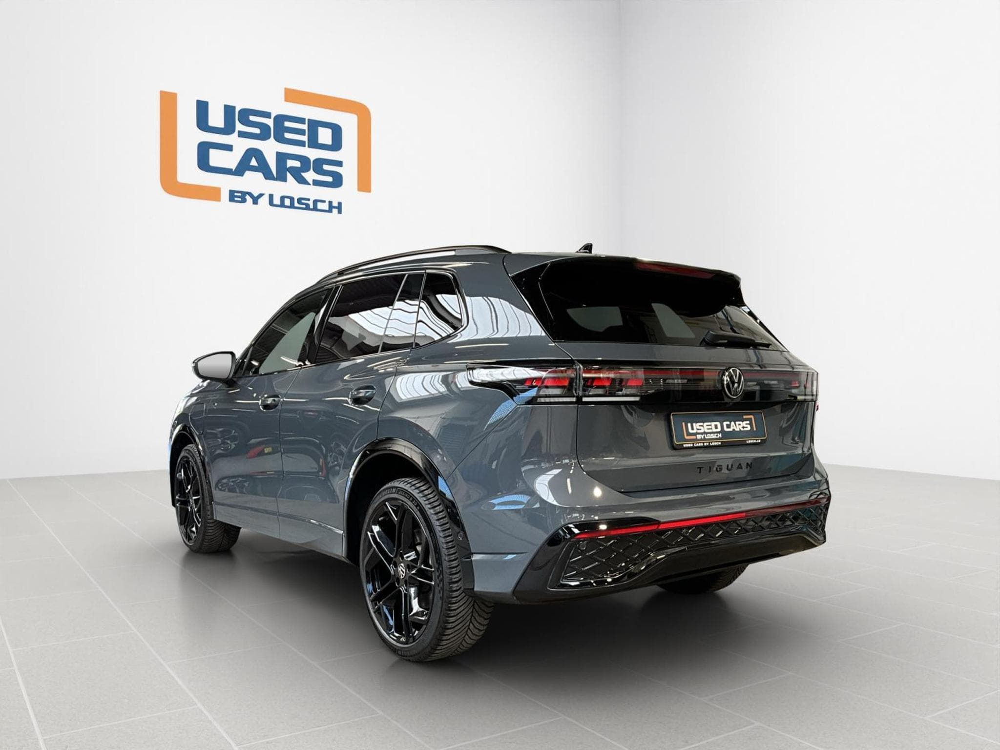 VW Tiguan R-Line+DSG+Harman+IQ-Drive+Black-Style+Pano (2025) - Foto 6