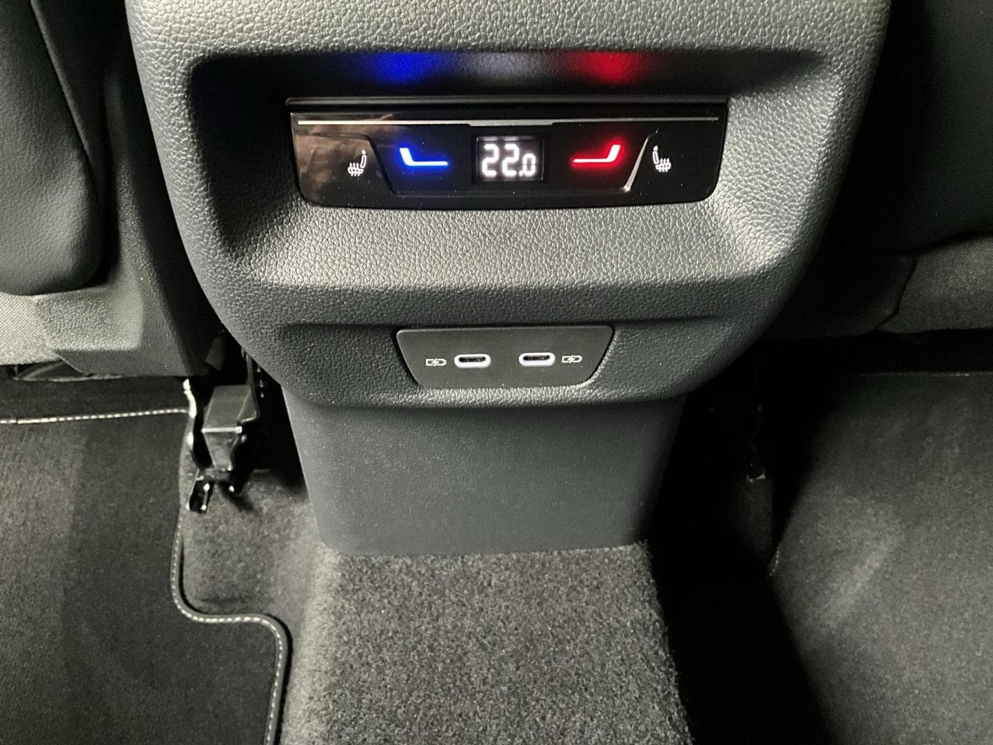 VW Tiguan R-Line+DSG+Harman+IQ-Drive+Black-Style+Pano (2025) - Foto 23