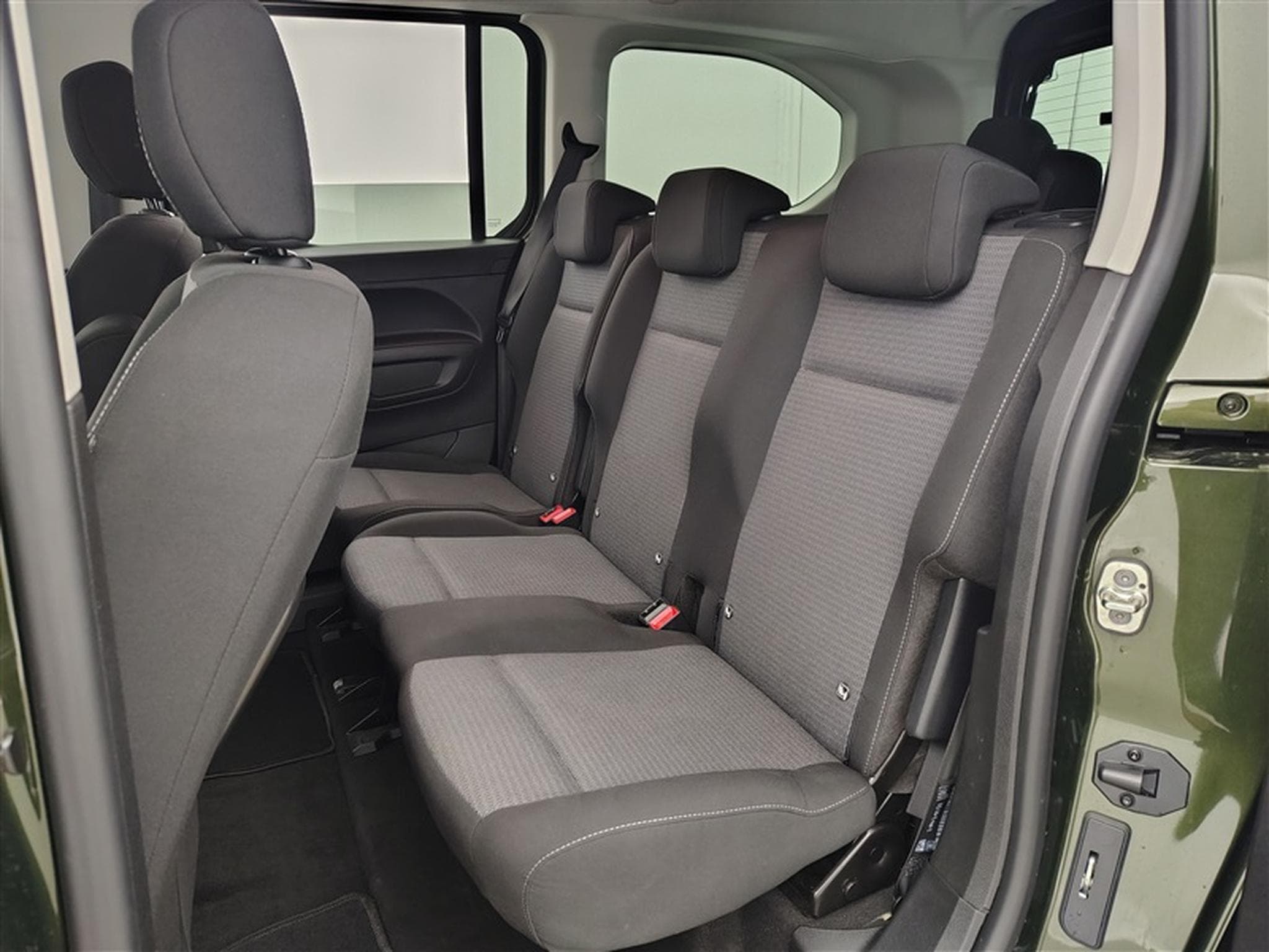 Toyota Proace PROACE CITY VERSO PASSANGER LWB FAMILI 7 PL (2025) - Photo 13