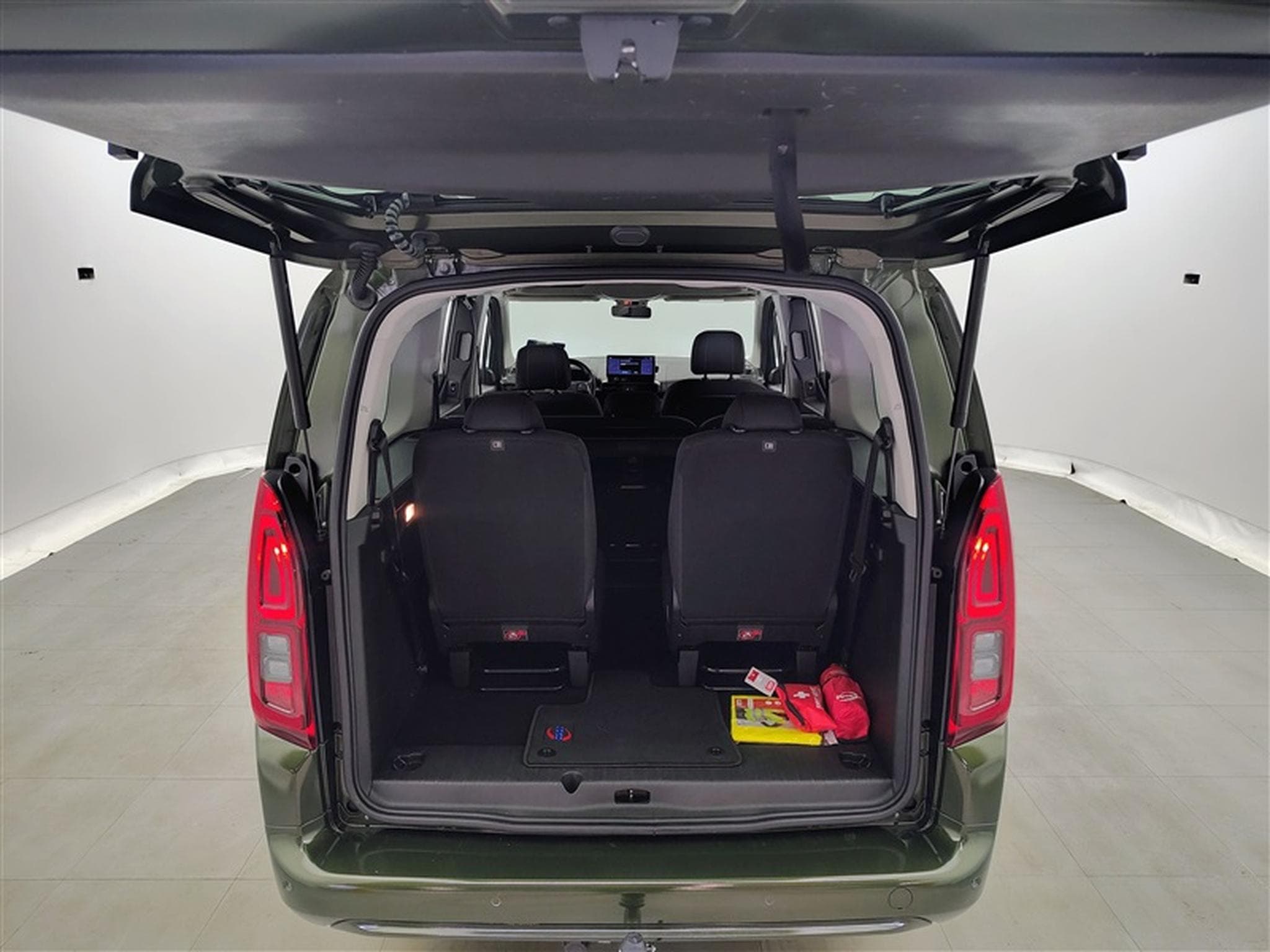 Toyota Proace PROACE CITY VERSO PASSANGER LWB FAMILI 7 PL (2025) - Photo 14