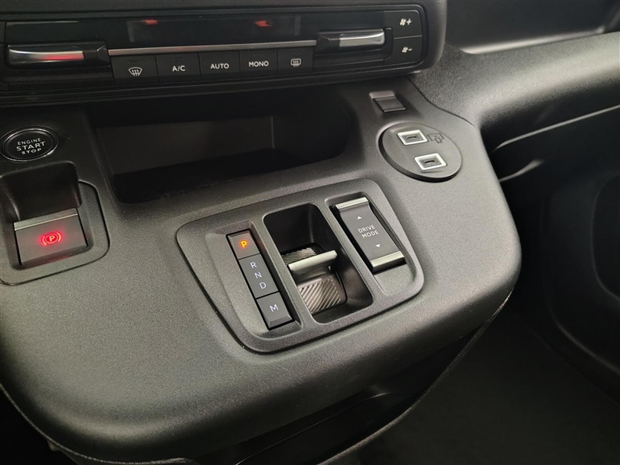 Toyota Proace PROACE CITY VERSO PASSANGER LWB FAMILI 7 PL (2025) - Photo 12