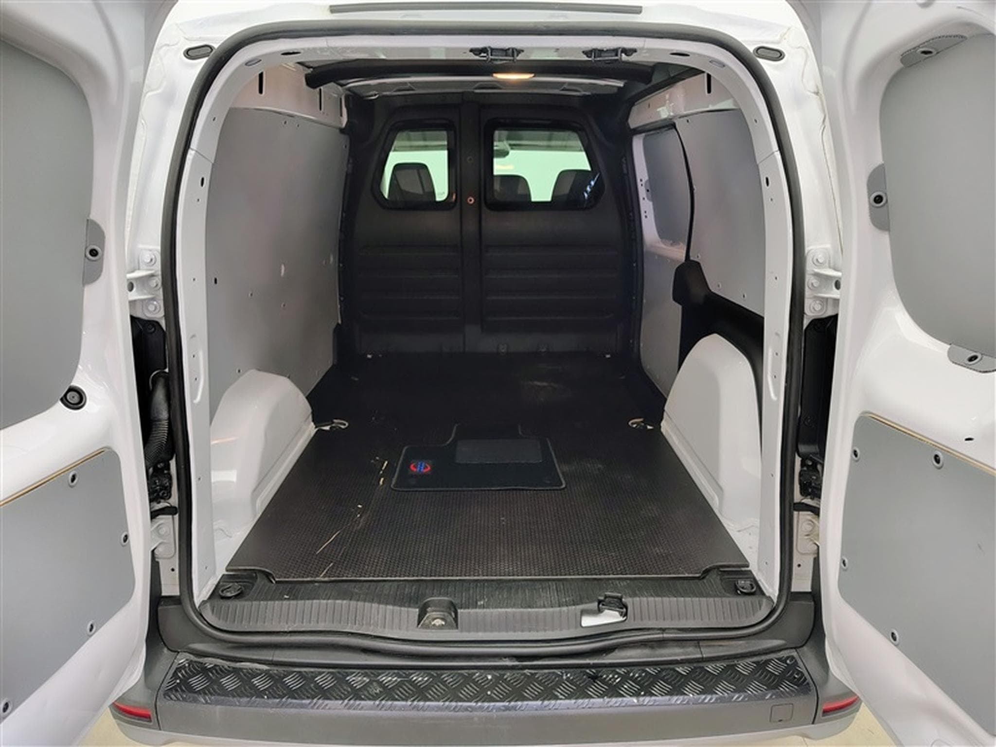 Renault Kangoo 1.5 Blue dCi L2 Confort EDC (2024) - Photo 14
