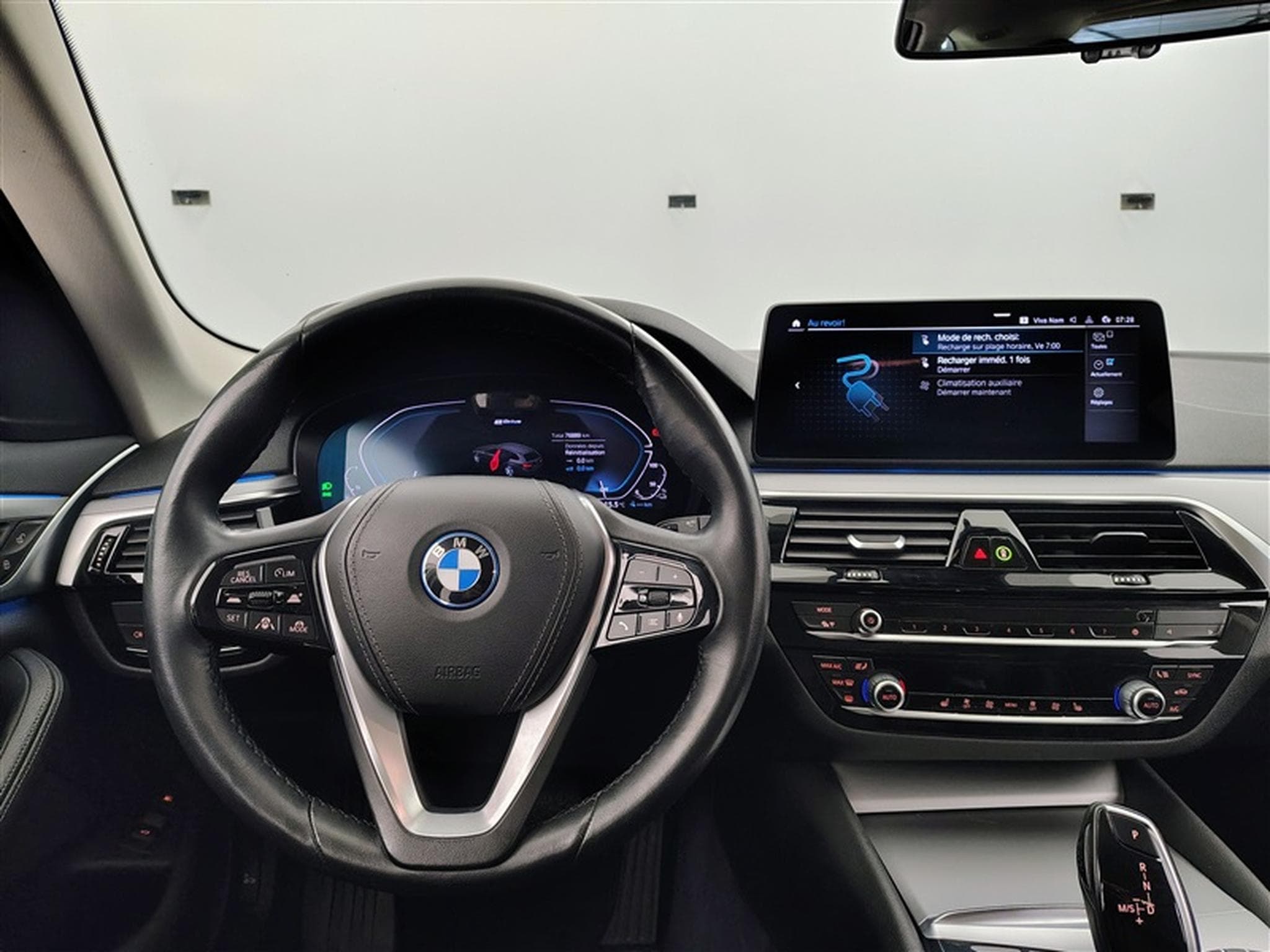 BMW 530 Touring 530eA PHEV Luxury  Cuir / Navi / Led (2021) - Photo 9