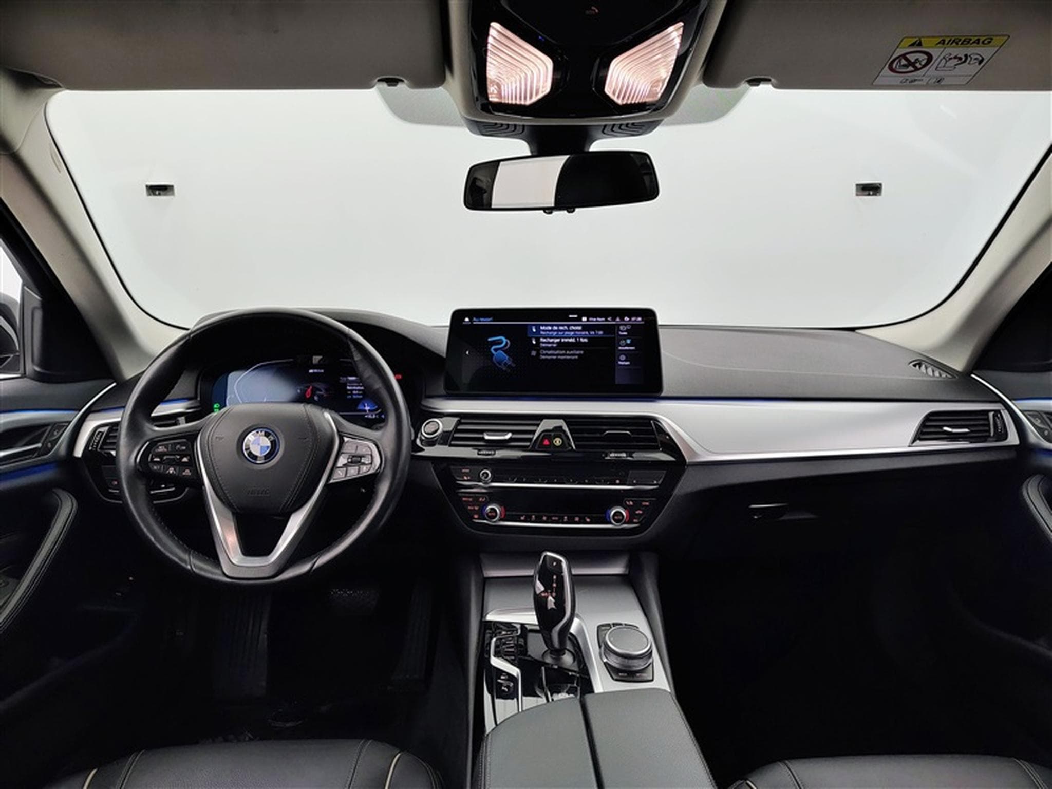 BMW 530 Touring 530eA PHEV Luxury  Cuir / Navi / Led (2021) - Photo 8