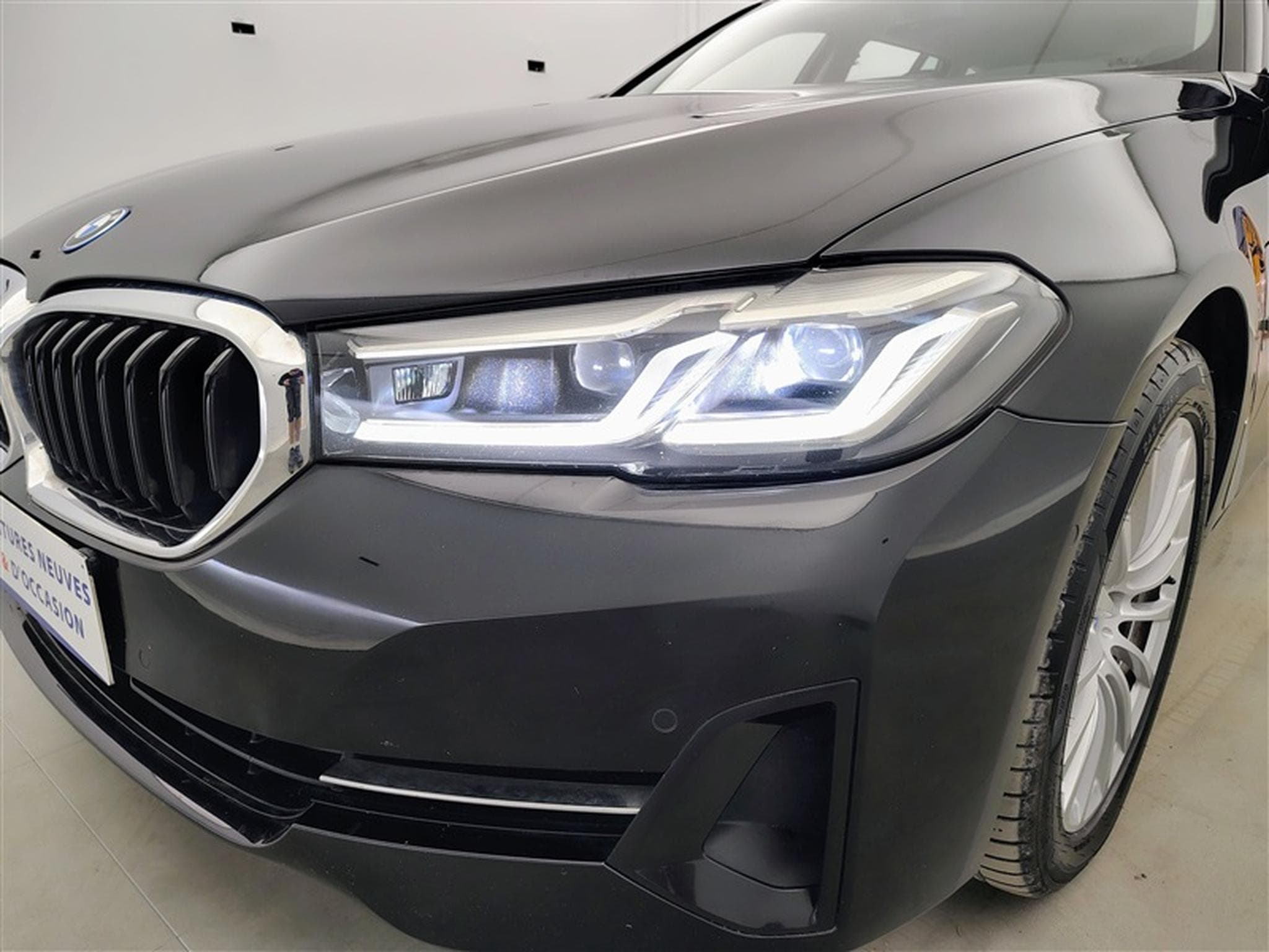BMW 530 Touring 530eA PHEV Luxury  Cuir / Navi / Led (2021) - Photo 15