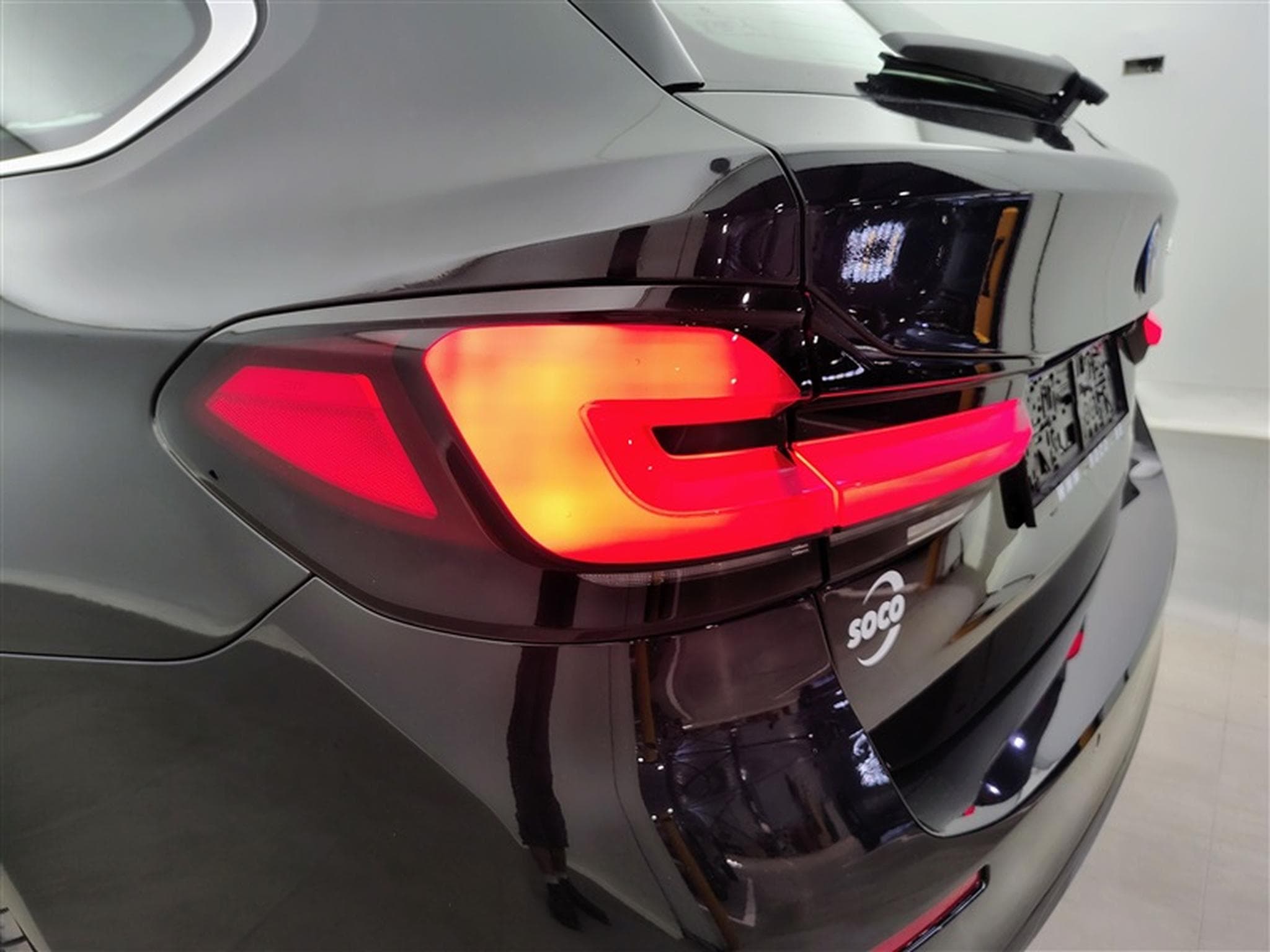 BMW 530 Touring 530eA PHEV Luxury  Cuir / Navi / Led (2021) - Photo 16