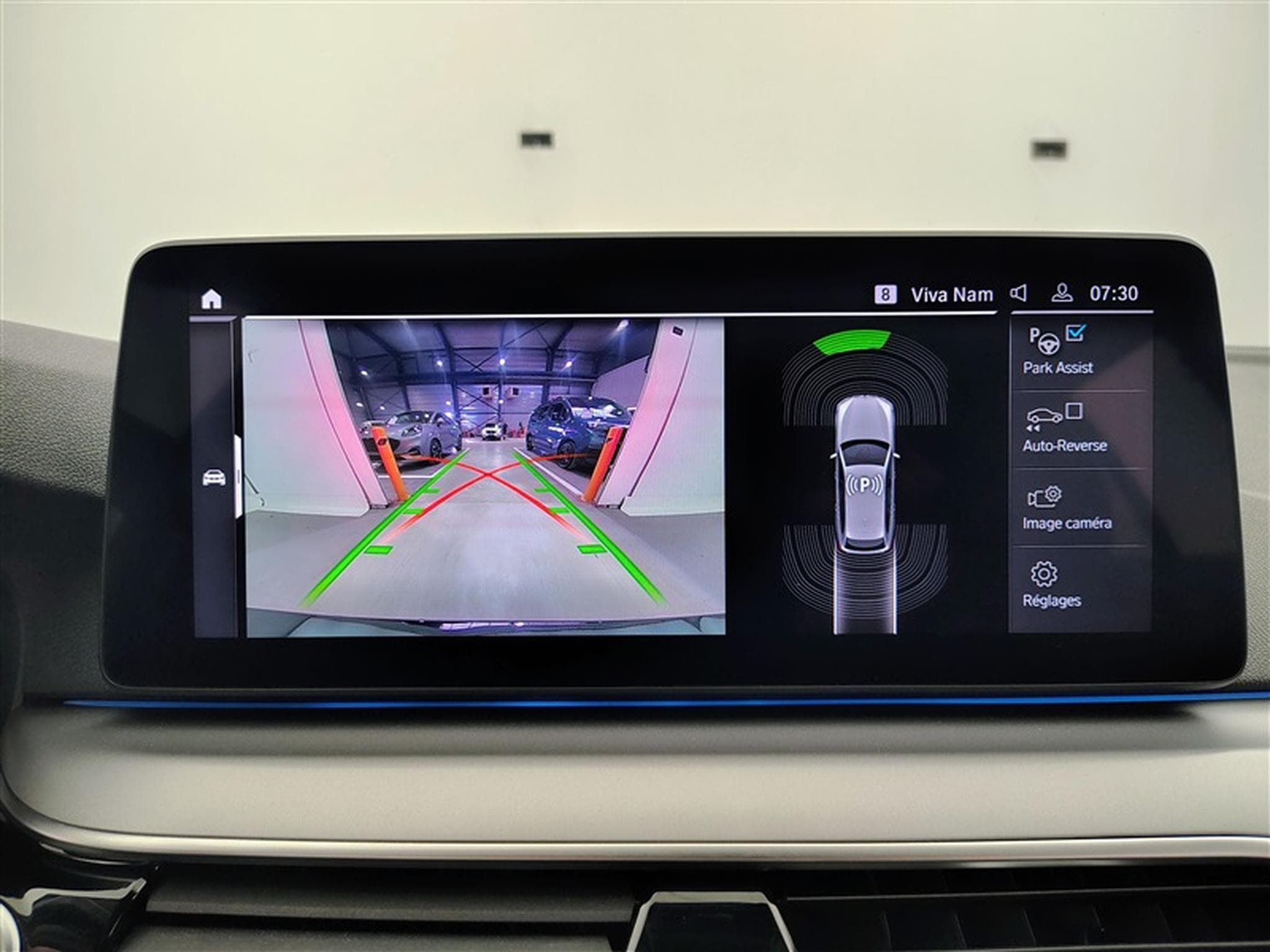 BMW 530 Touring 530eA PHEV Luxury  Cuir / Navi / Led (2021) - Photo 18