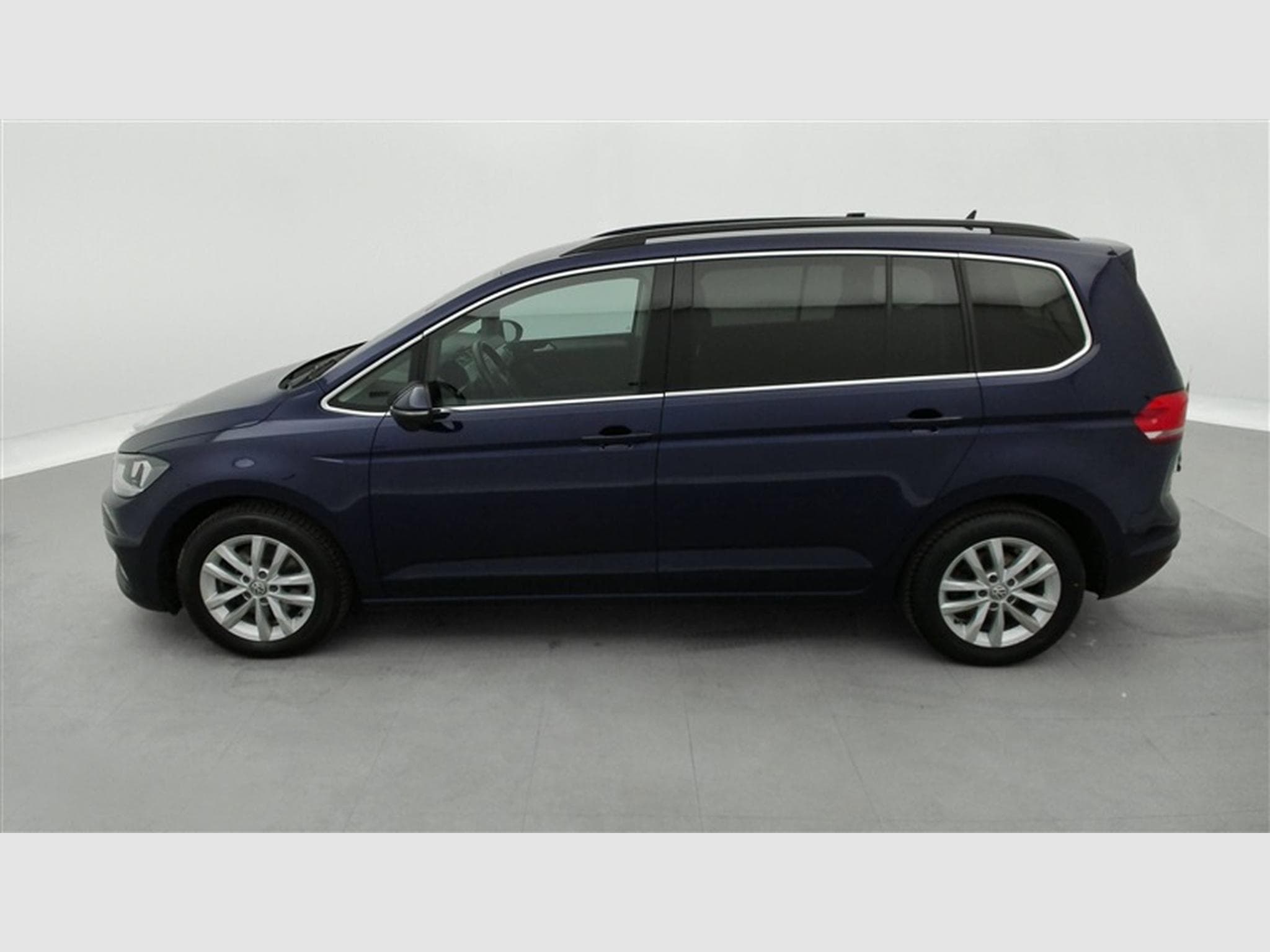 VW Touran 1.5 TSI Highline OPF DSG (2023) - Photo 3