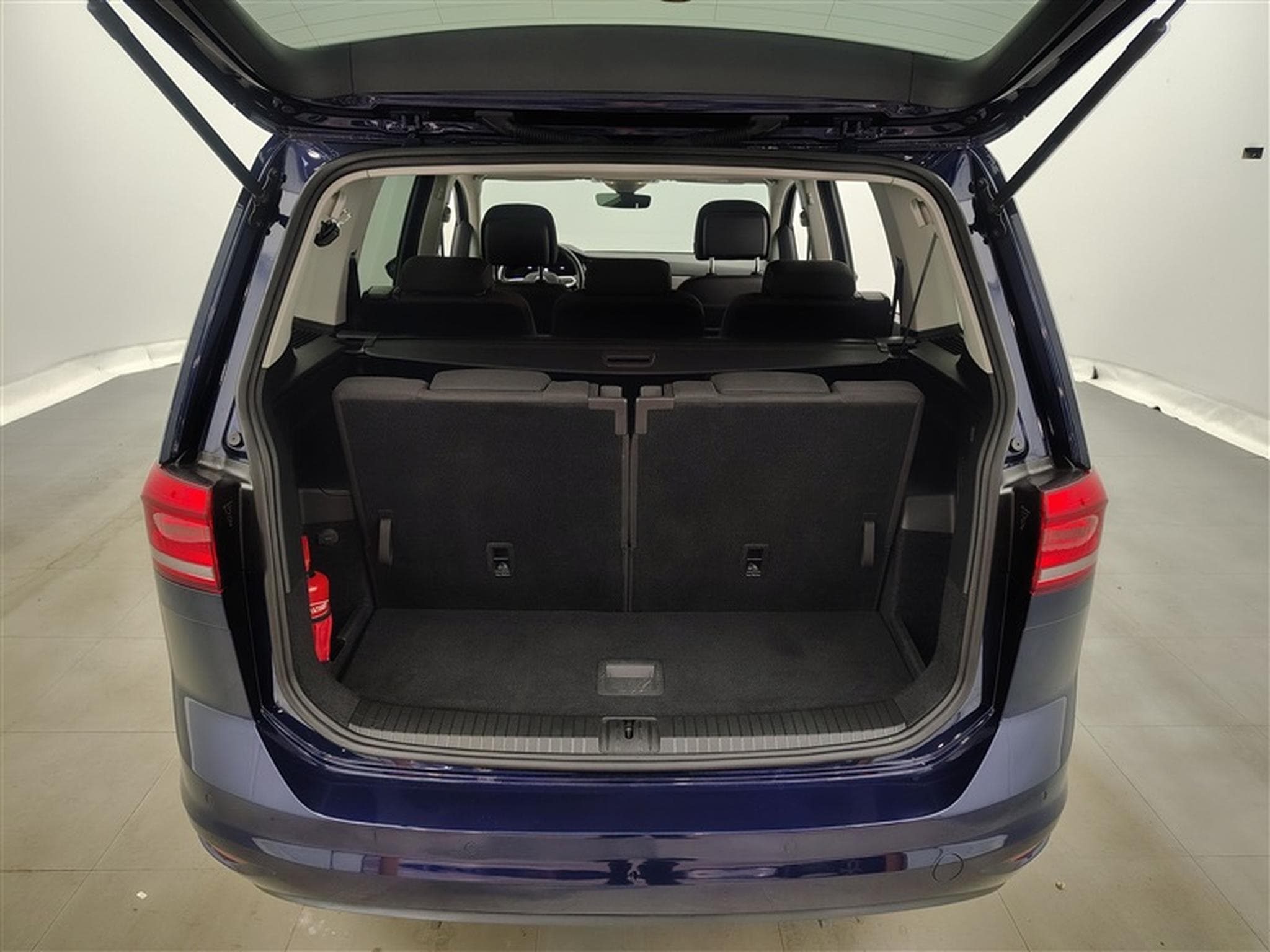 VW Touran 1.5 TSI Highline OPF DSG (2023) - Photo 14