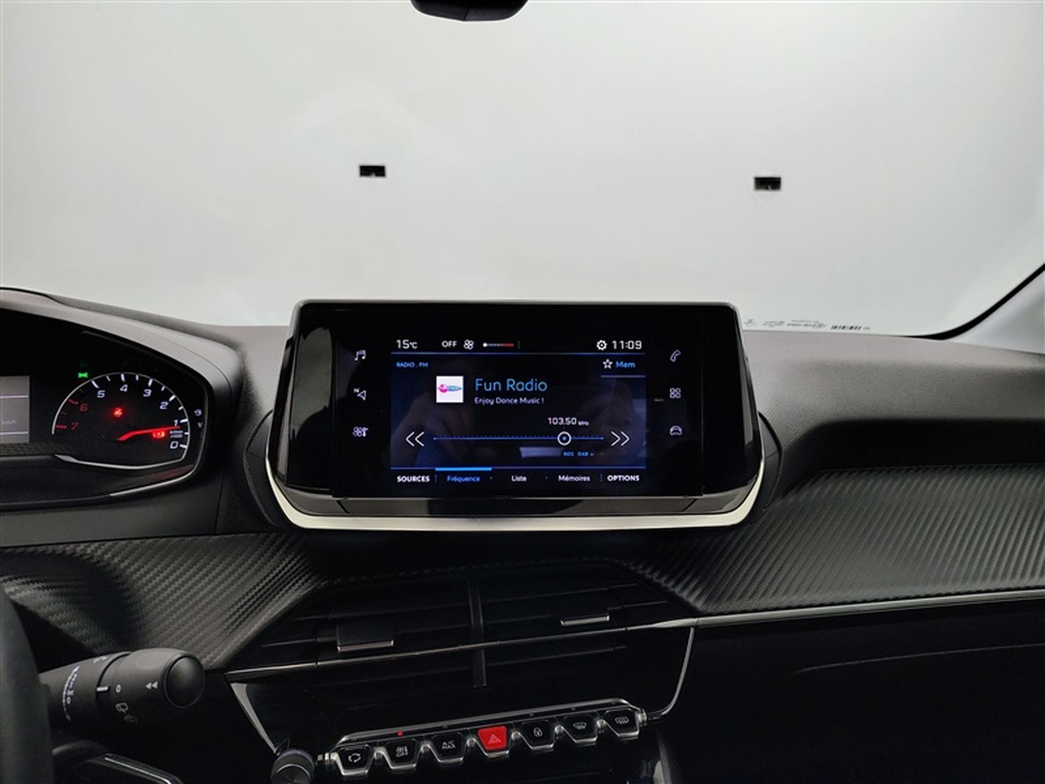 Peugeot 208 1.2i PureTech Active Pack (2022) - Photo 11