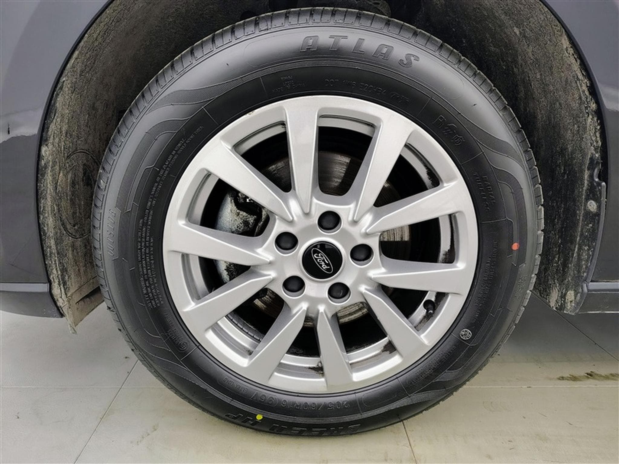 Ford Tourneo TREND 2.0 Ecoblue NAVI/ PDC / APP CONNECT (2024) - Photo 6