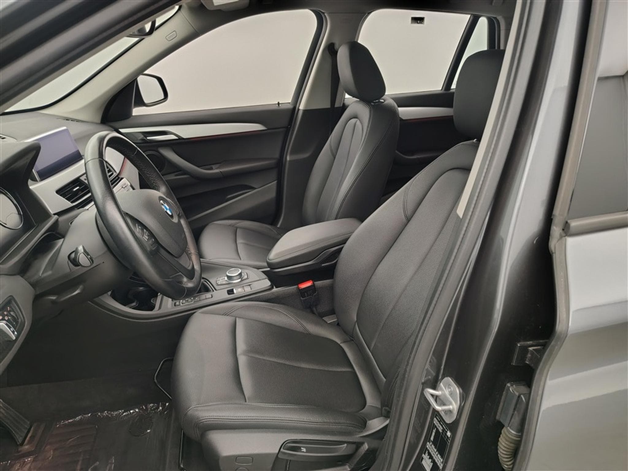 BMW X1 1.5d sDrive18 Cuir / Navi / PDC av+ar (2021) - Foto 7