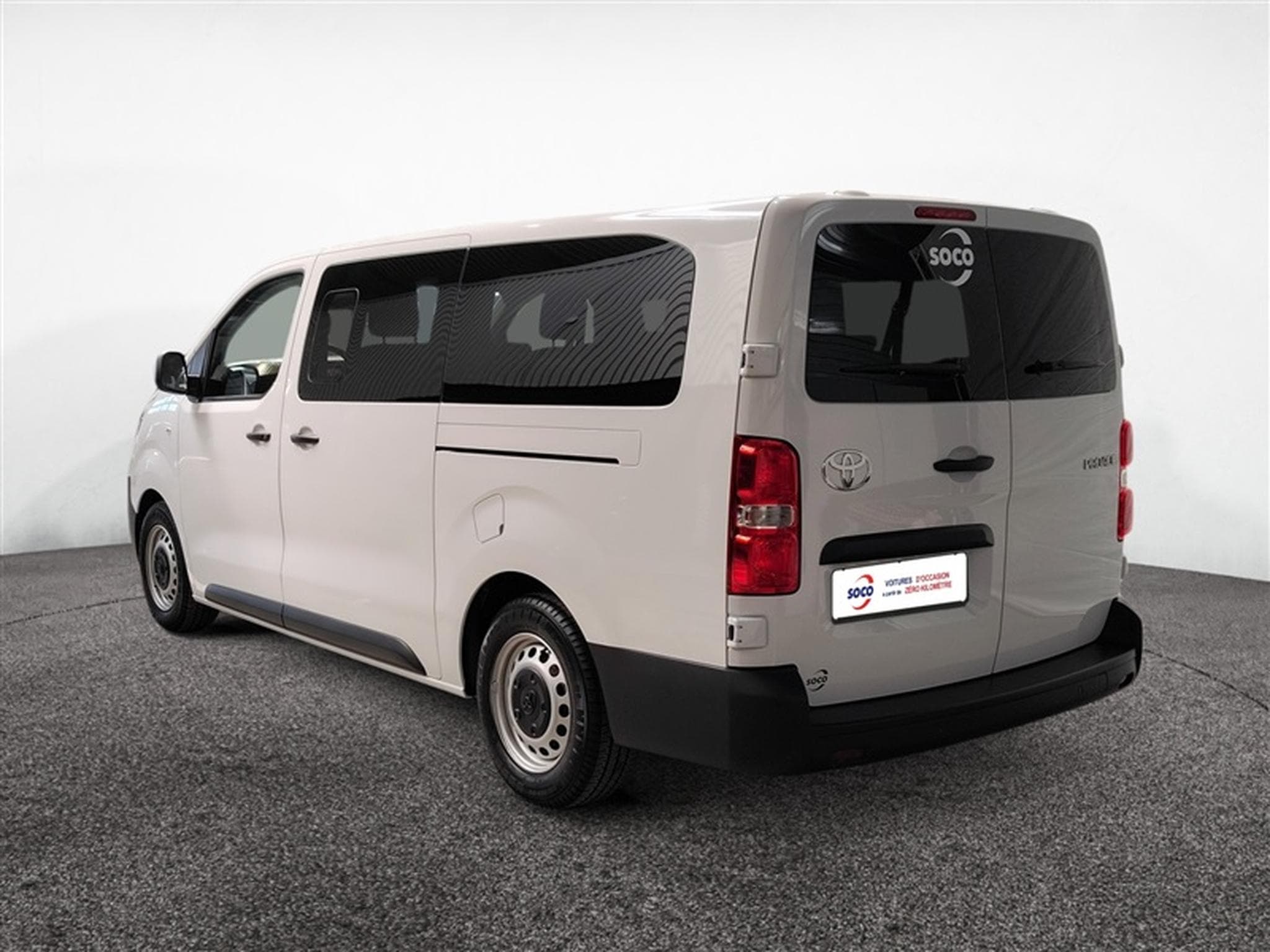 Toyota Proace 2.0 D-4D 145Cv 8PL CLIM / TEL / PDC AR (2025) - Photo 2