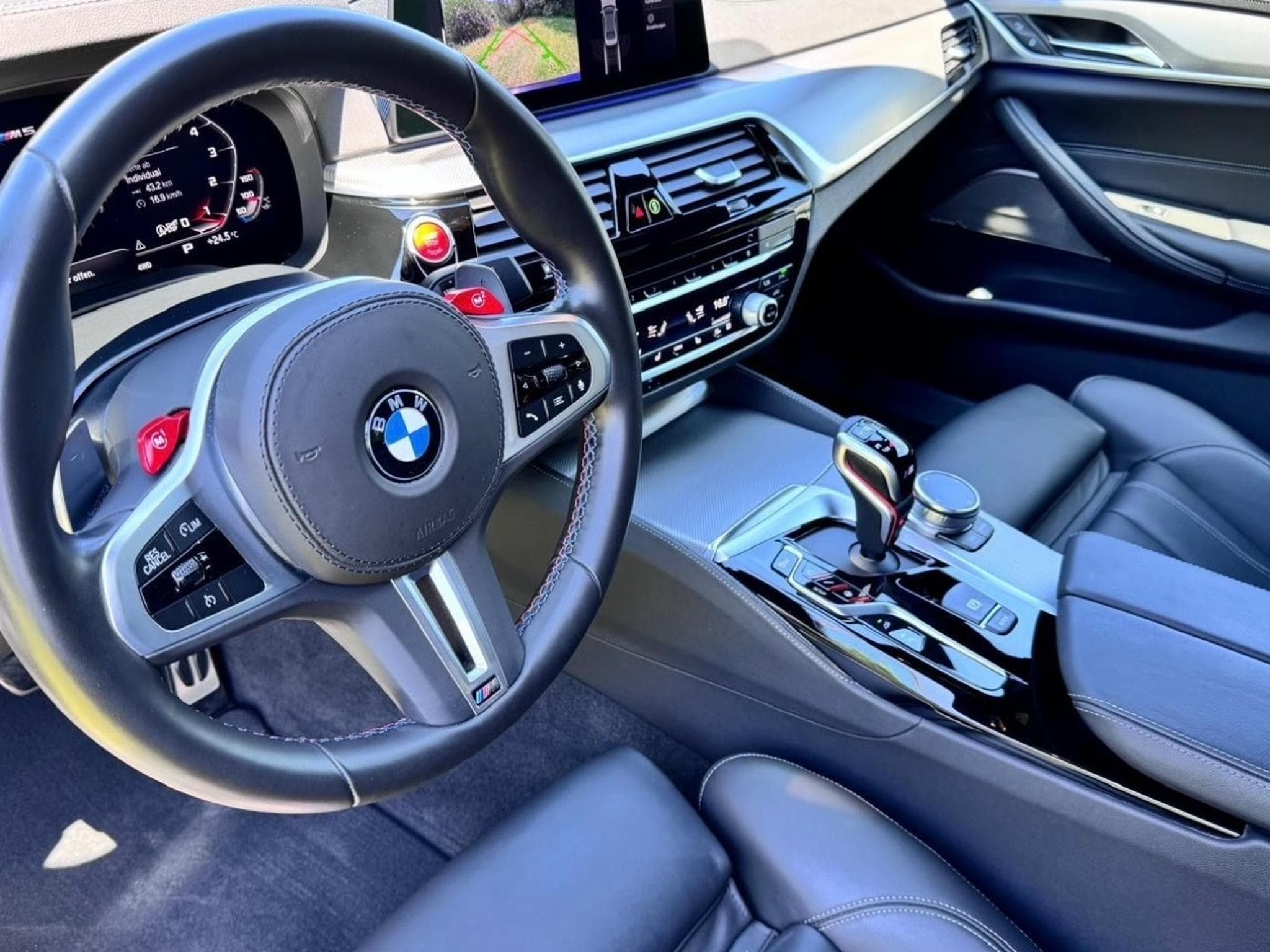 BMW M5 M-Technik (2020) - Photo 2