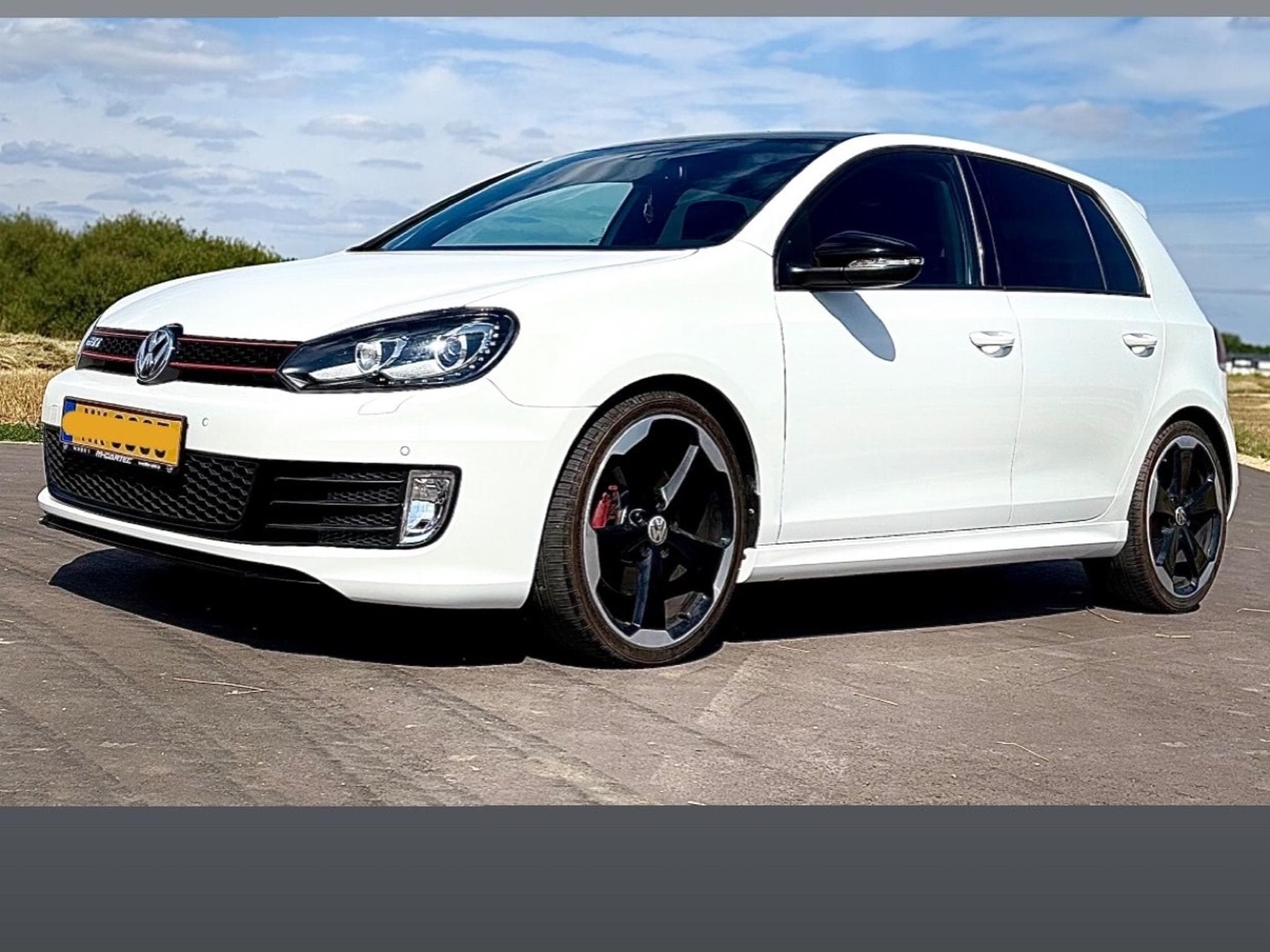 VW GTI 35 Edition (2011) - Photo 2
