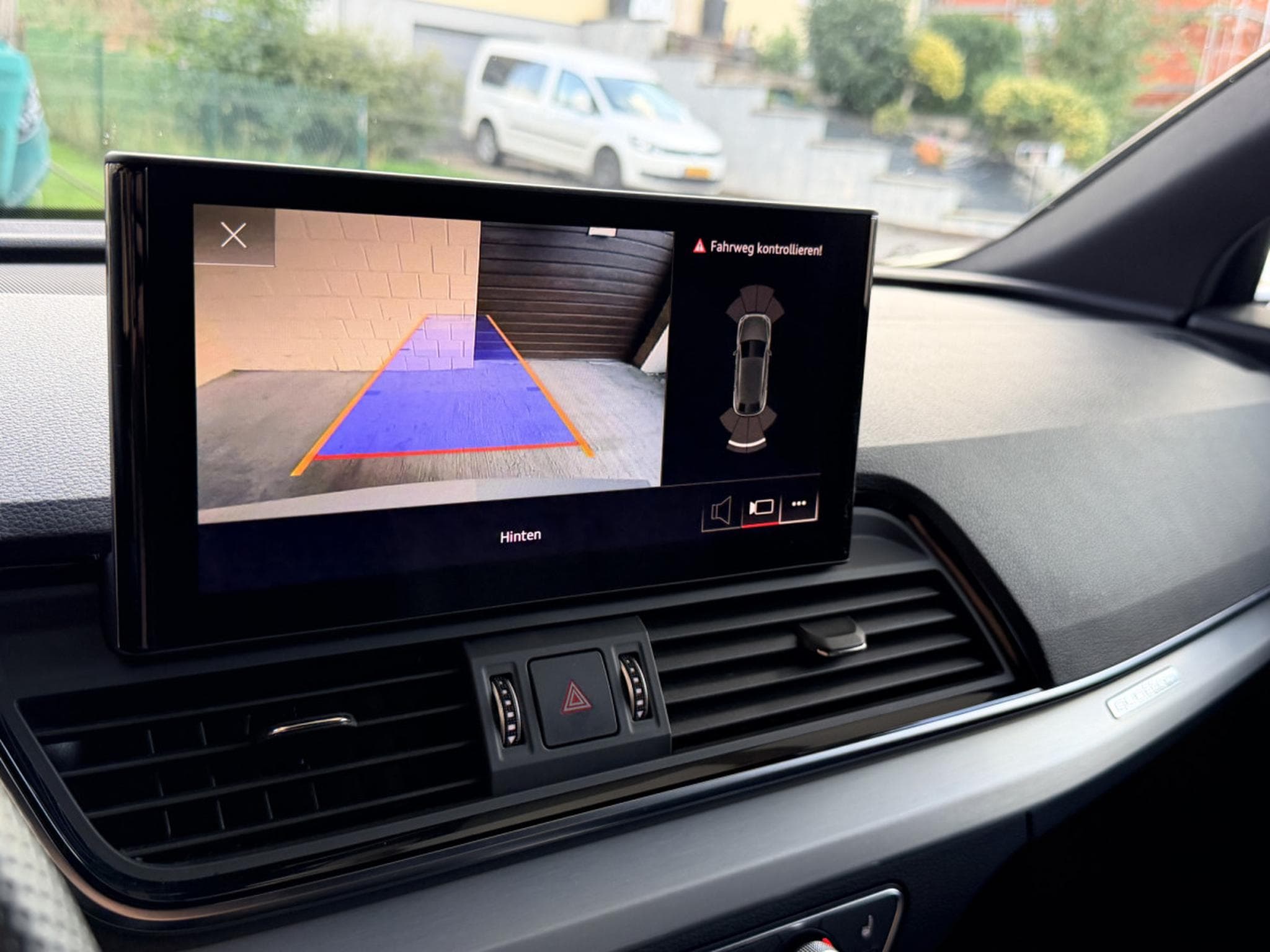 Audi SQ5 Quattro 341cv (2023) - Photo 14