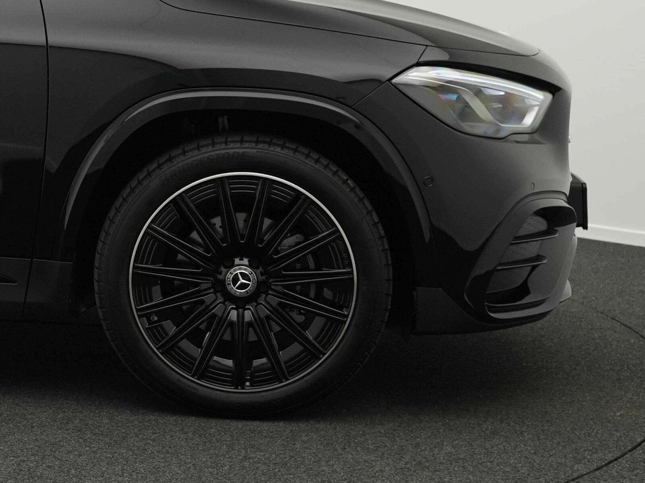Mercedes GLA 180 AMG-Line Premium Plus (2026) - Photo 8