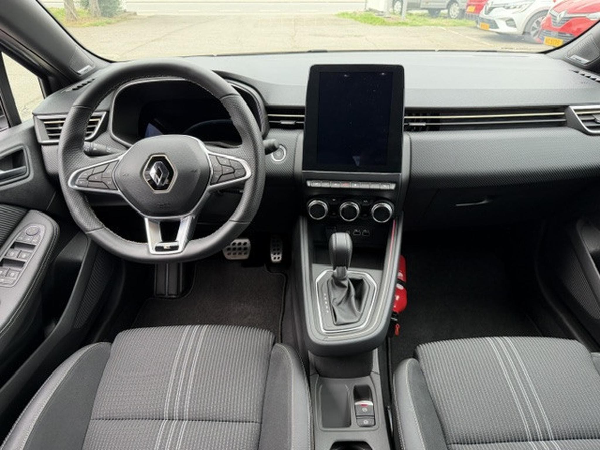 Renault Clio 1.6 E - TECH FULL HYBRIDE (2023) - Foto 5