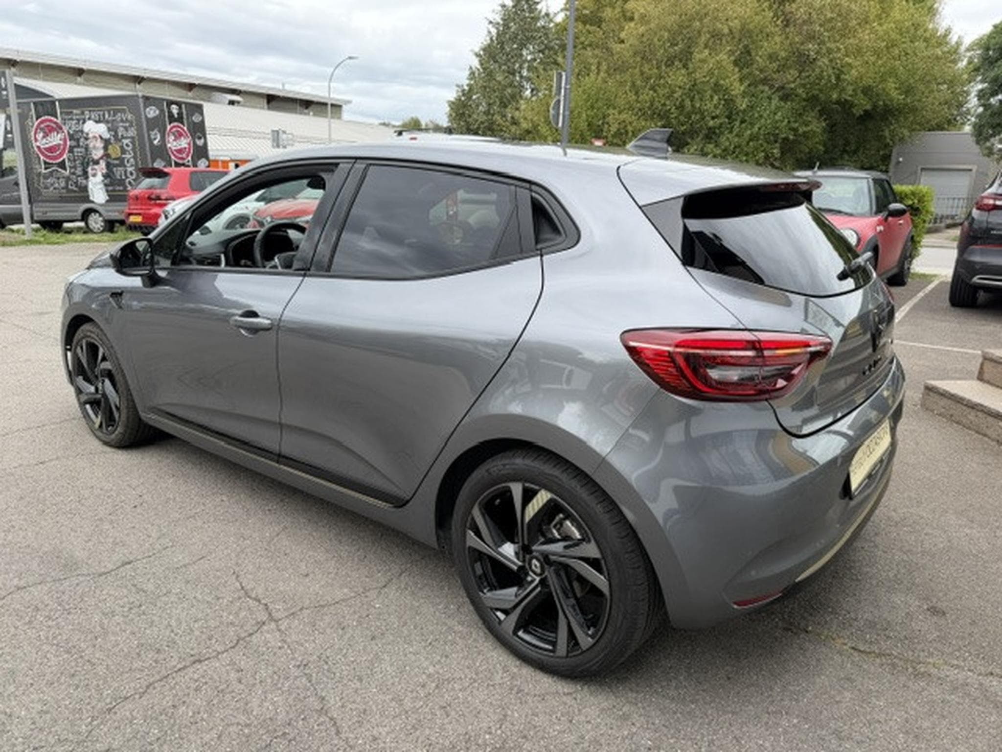 Renault Clio 1.6 E - TECH FULL HYBRIDE (2023) - Foto 3