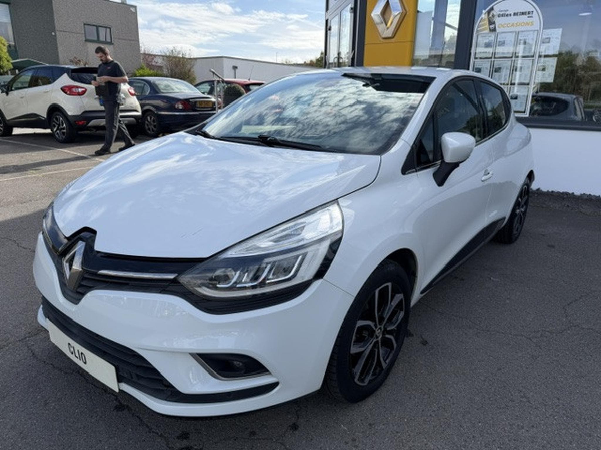 Renault Clio INTENS TCE 90 (2018) - Foto 1