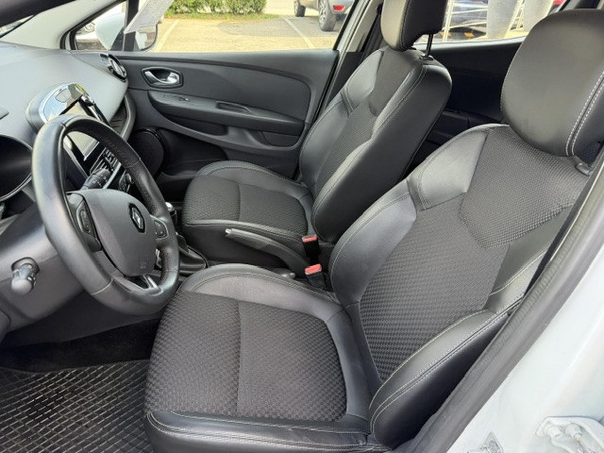 Renault Clio INTENS TCE 90 (2018) - Foto 7