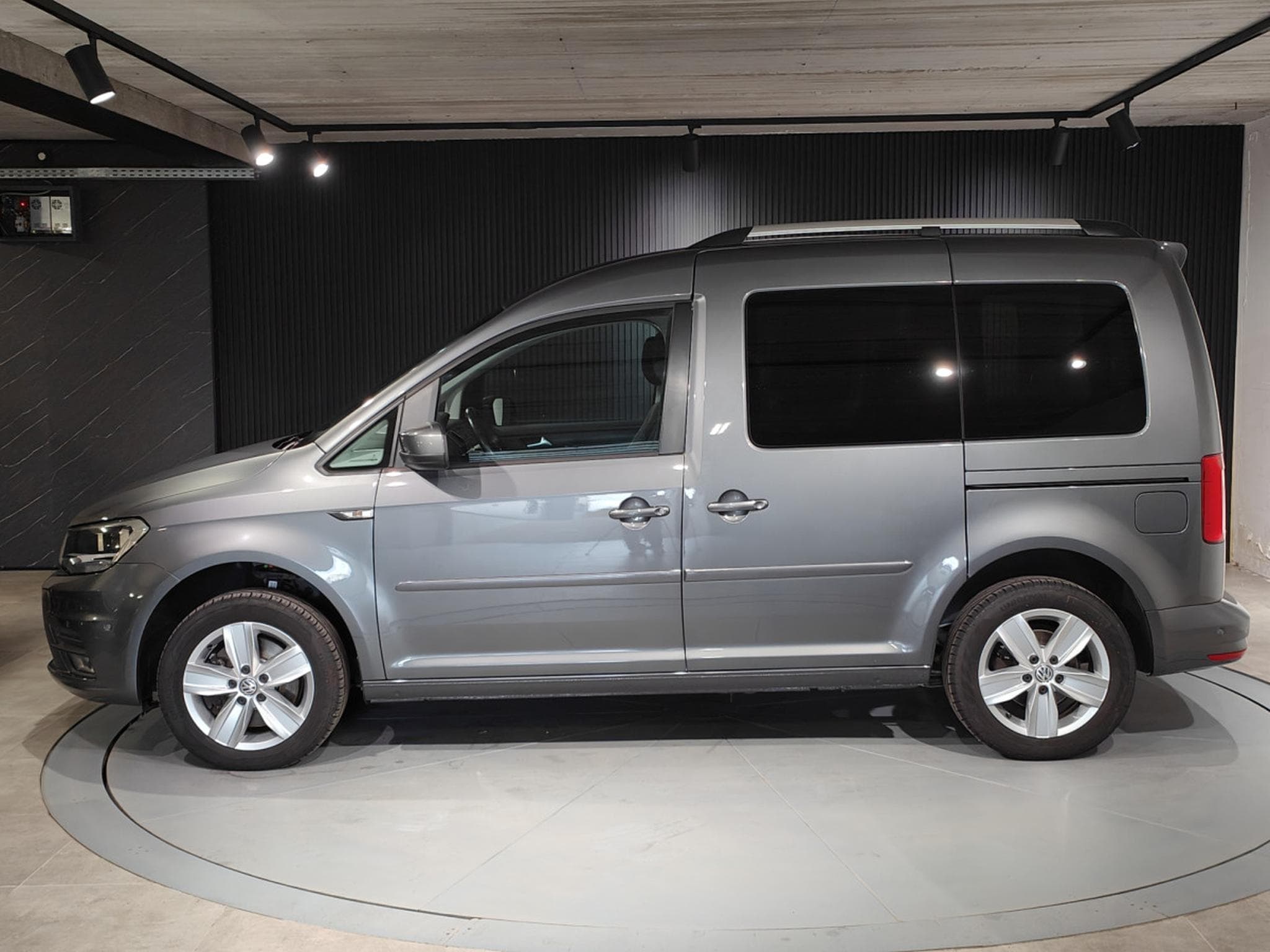 VW Caddy 1.4 TSI Highline Navi Klima PDC (2019) - Photo 6