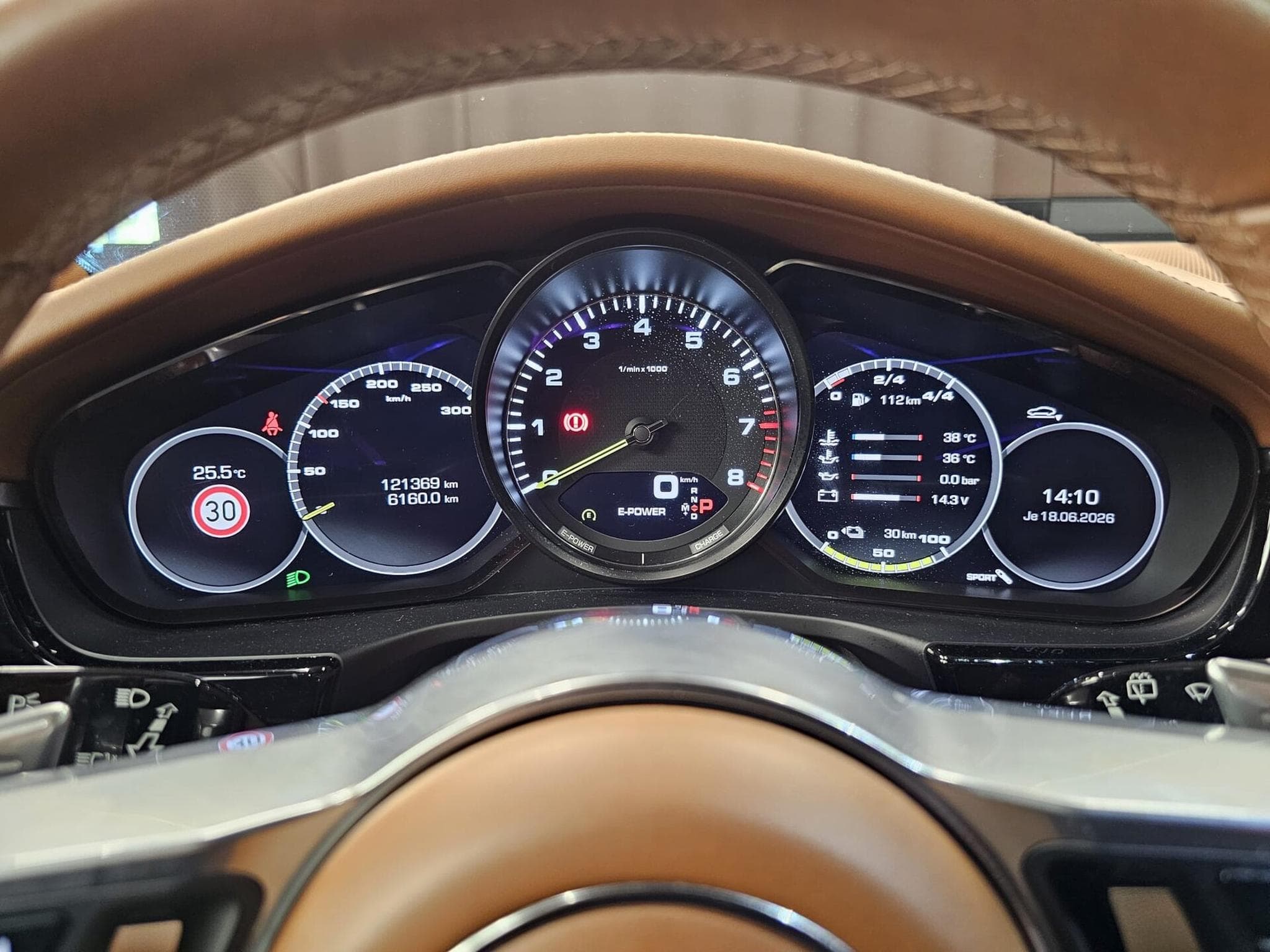 Porsche Panamera sport turismo e-hybride 462cv (2018) - Photo 11