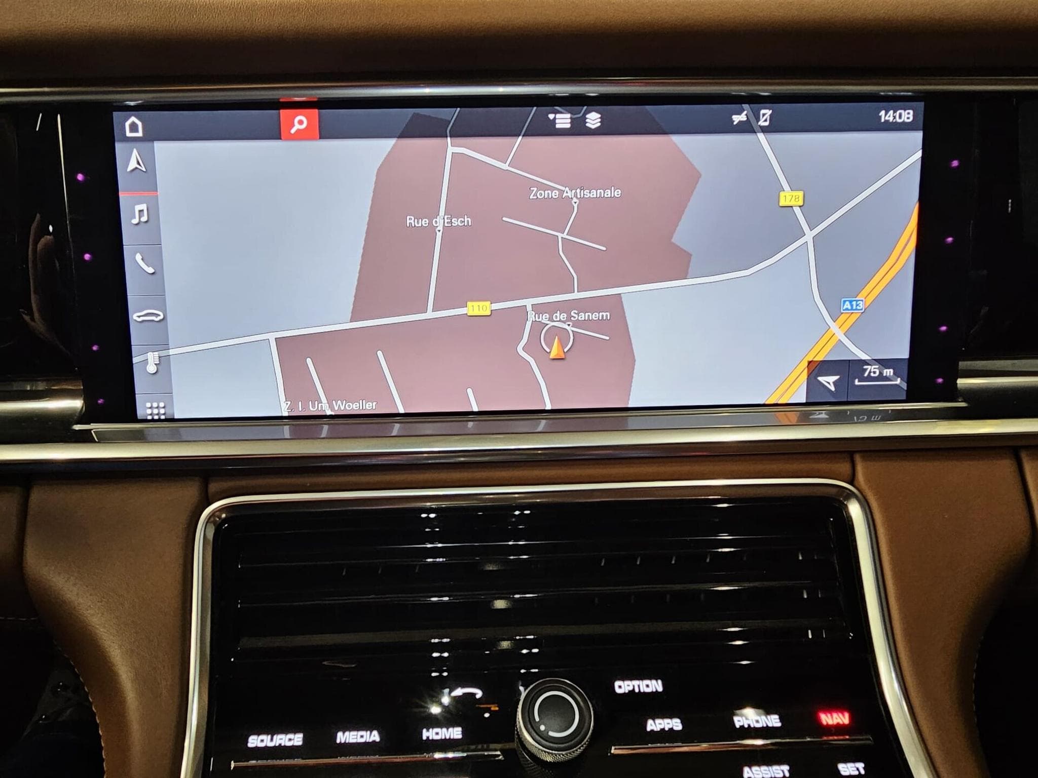 Porsche Panamera sport turismo e-hybride 462cv (2018) - Photo 13