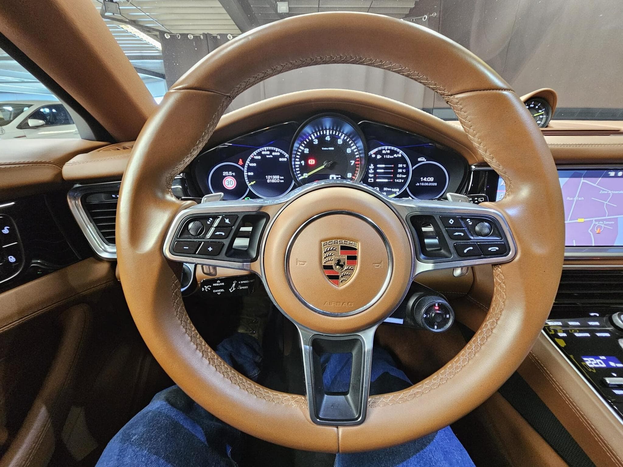 Porsche Panamera sport turismo e-hybride 462cv (2018) - Photo 9