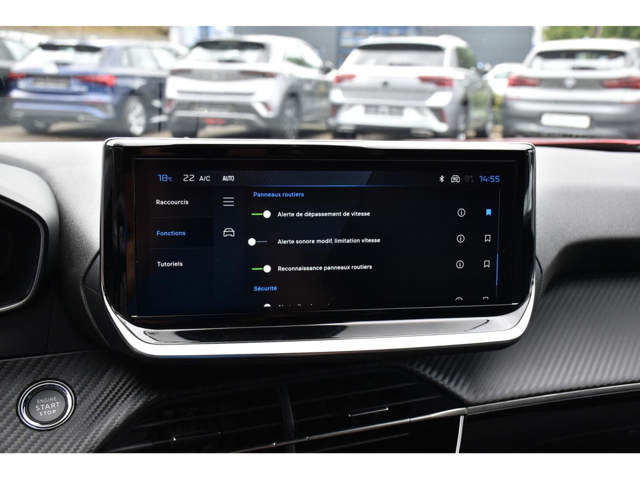 Peugeot 2008 1.2 Hybrid 145 Allure e-DCS6 ACC LANE SIDE GPS CAM360 1°MAIN (2025) - Photo 16