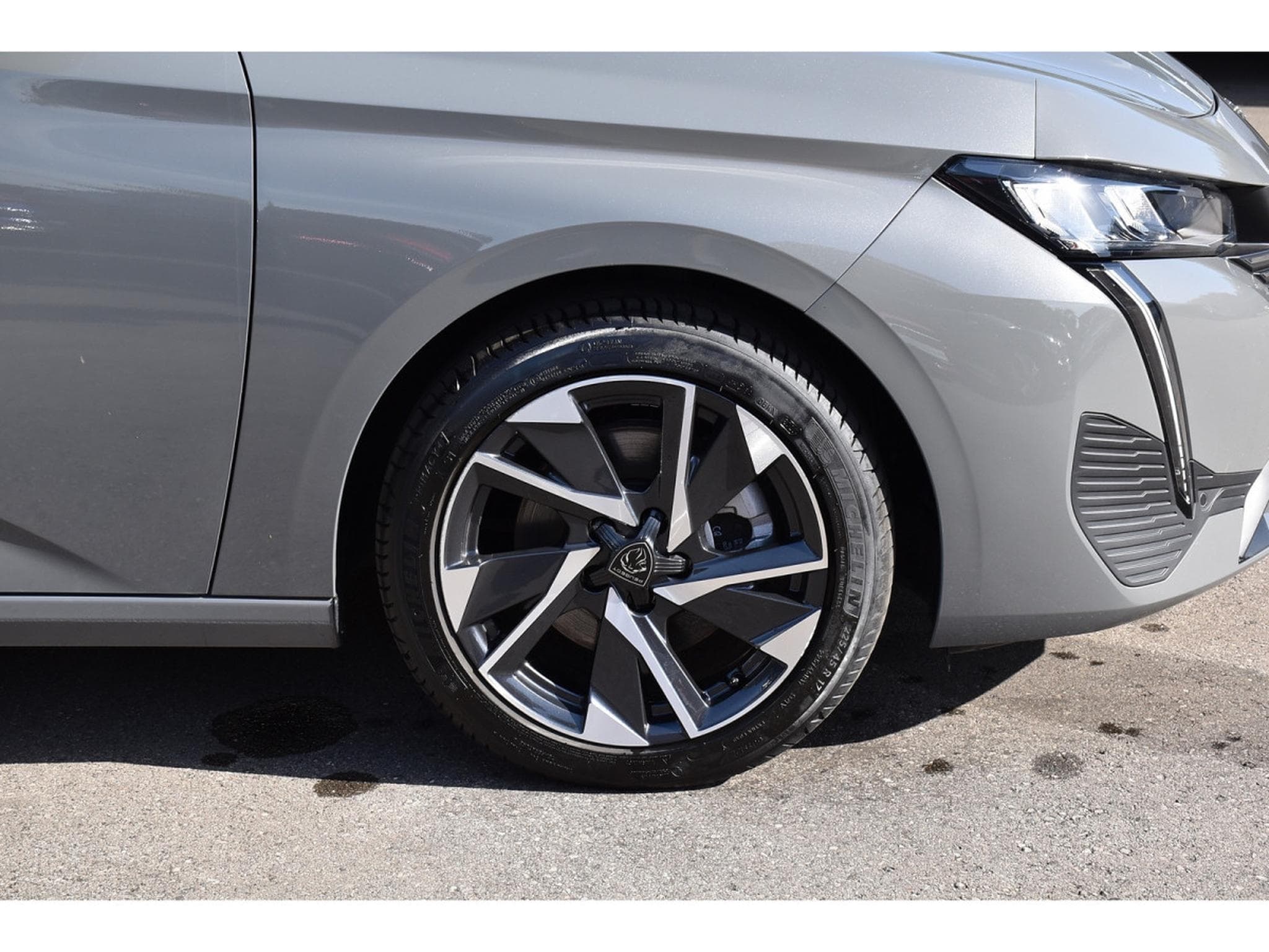 Peugeot 308 1.2 Hybrid 145 e-DCS6 Allure ACC CAM360 LANE 1° MAIN (2025) - Photo 5