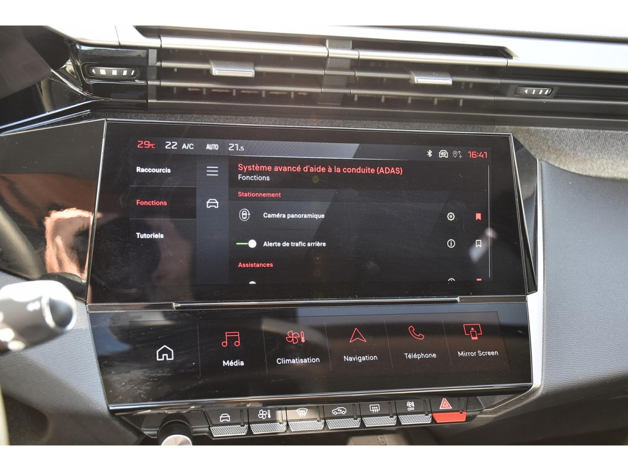 Peugeot 308 1.2 Hybrid 145 e-DCS6 Allure ACC CAM360 LANE 1° MAIN (2025) - Photo 14
