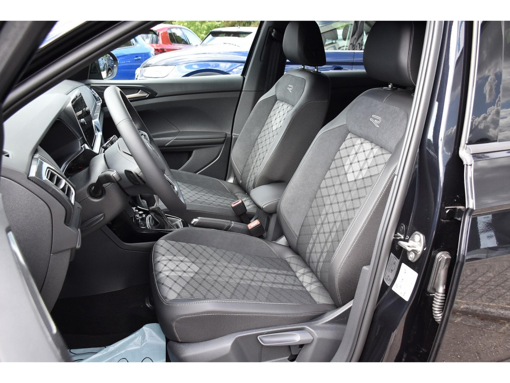 VW T-Cross 1.0 TSI 115 DSG R-Line Limited Black Style NEUF (2026) - Photo 6