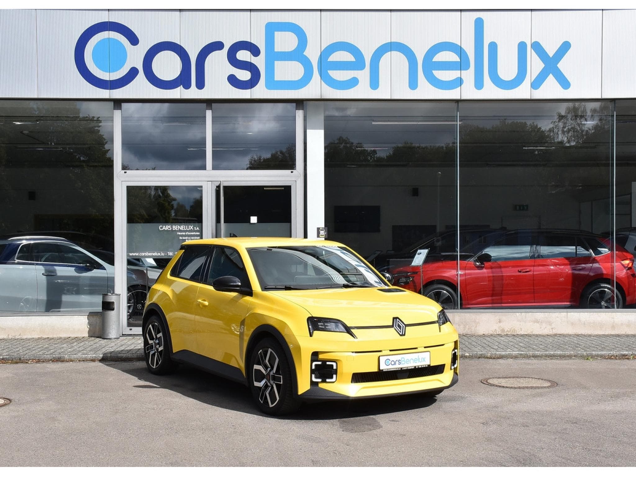 Renault R5 E-TECH 150cv Techno Comfort 52 kWh PACK HIVER 1° MAIN (2025) - Photo 1